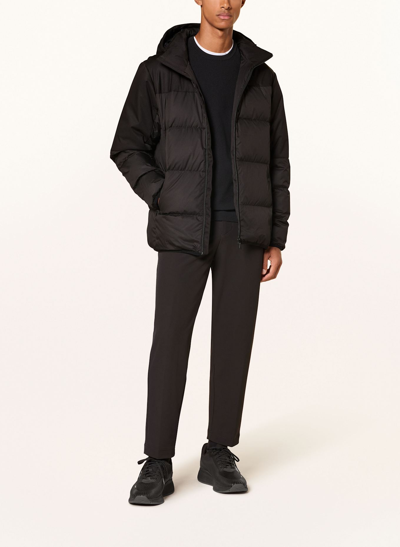 BOSS Daunenjacke BLOCK mit abnehmbarer Kapuze: SCHWARZ