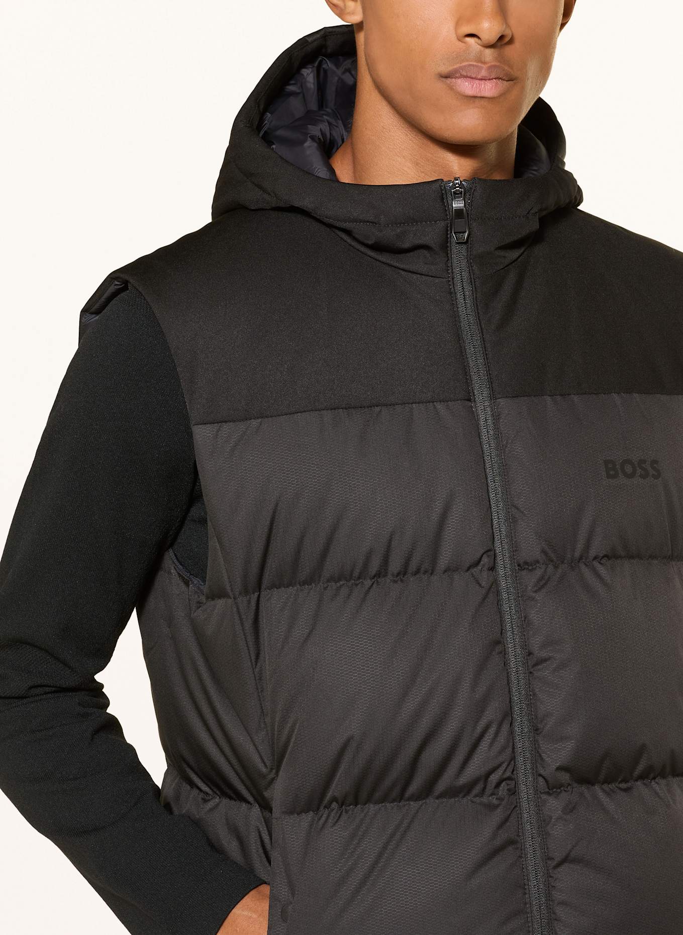 BOSS Daunenweste BLOCK X: SCHWARZ