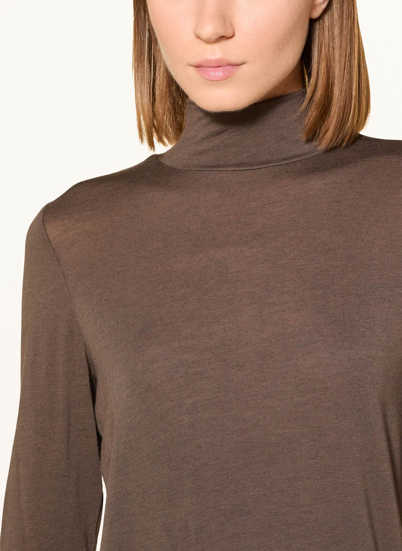 comma Longsleeve: OLIV