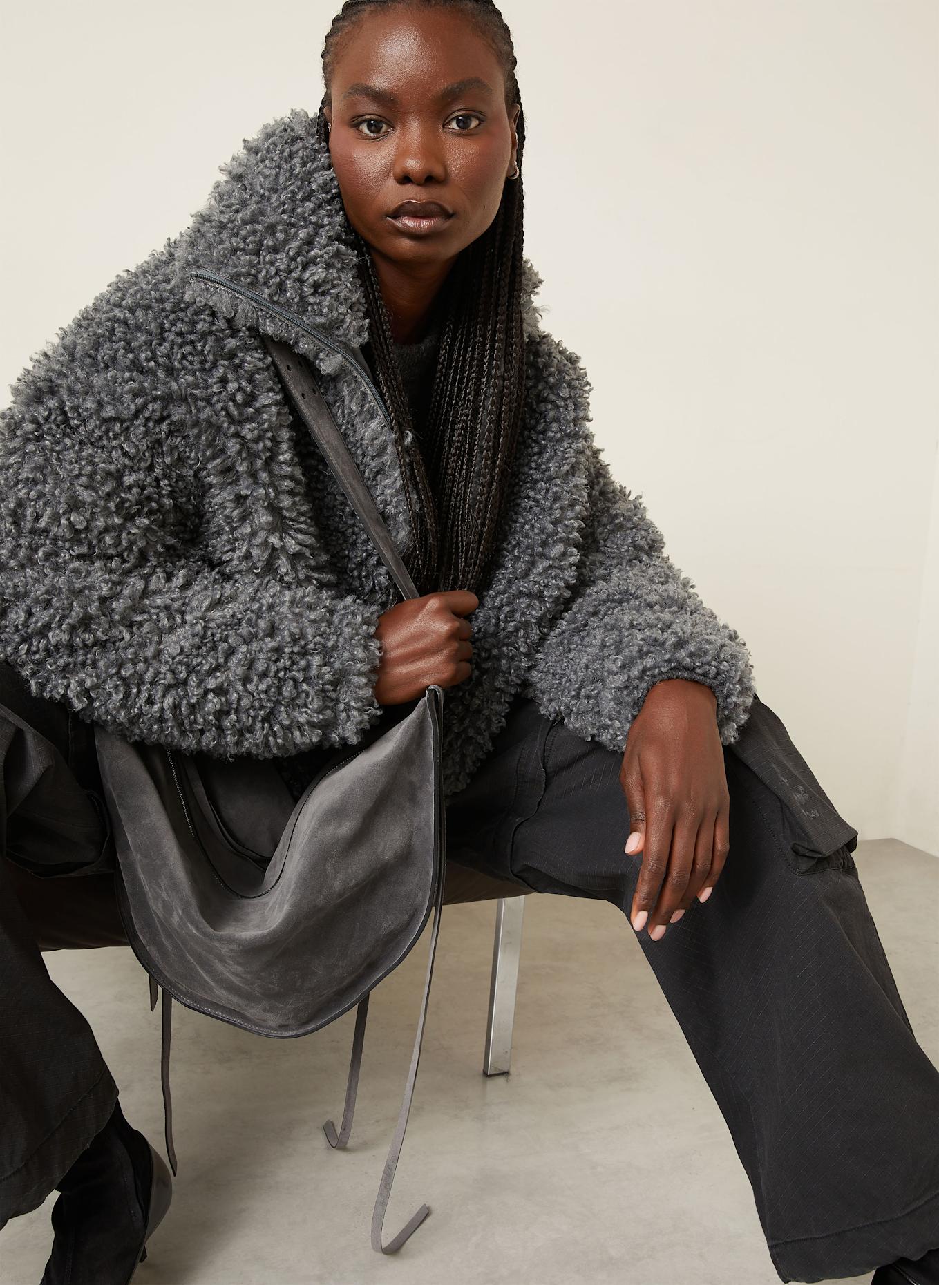 RADICA STUDIO Schultertasche AMACA MAXI: DUNKELGRAU