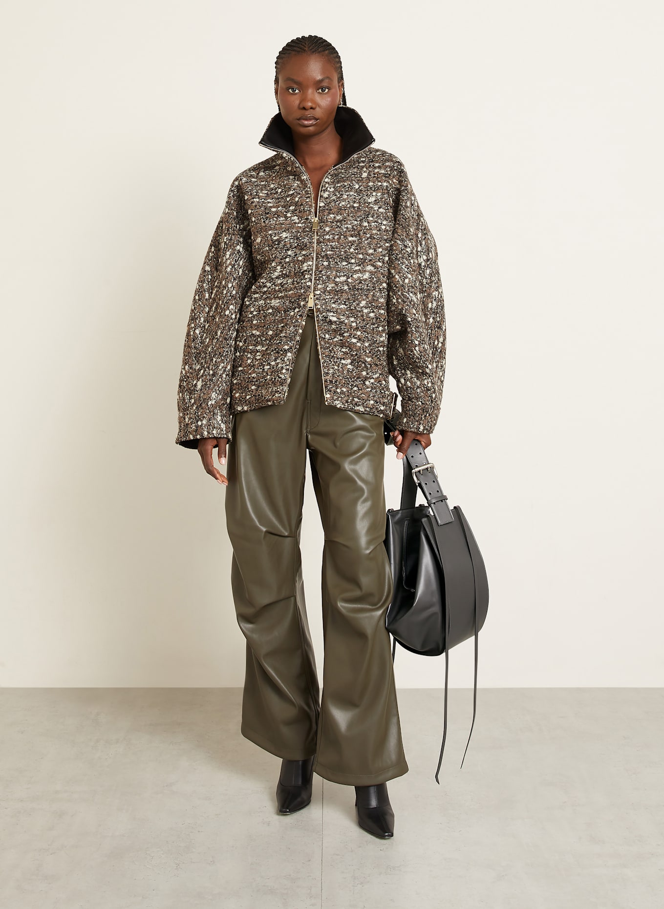 RADICA STUDIO Schultertasche AMACA MAXI: DUNKELGRAU