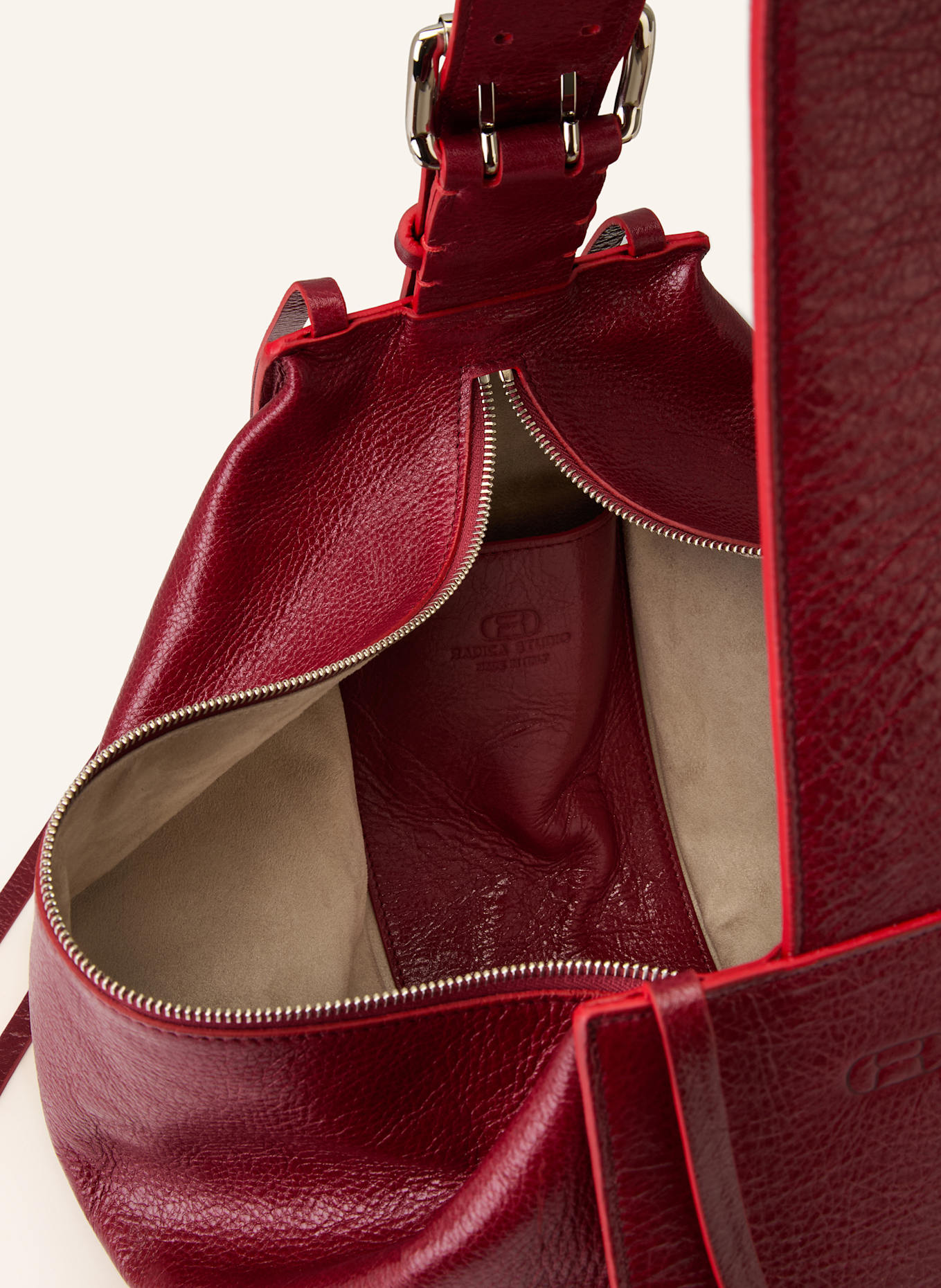 RADICA STUDIO Schultertasche AMACA MAXI: DUNKELROT