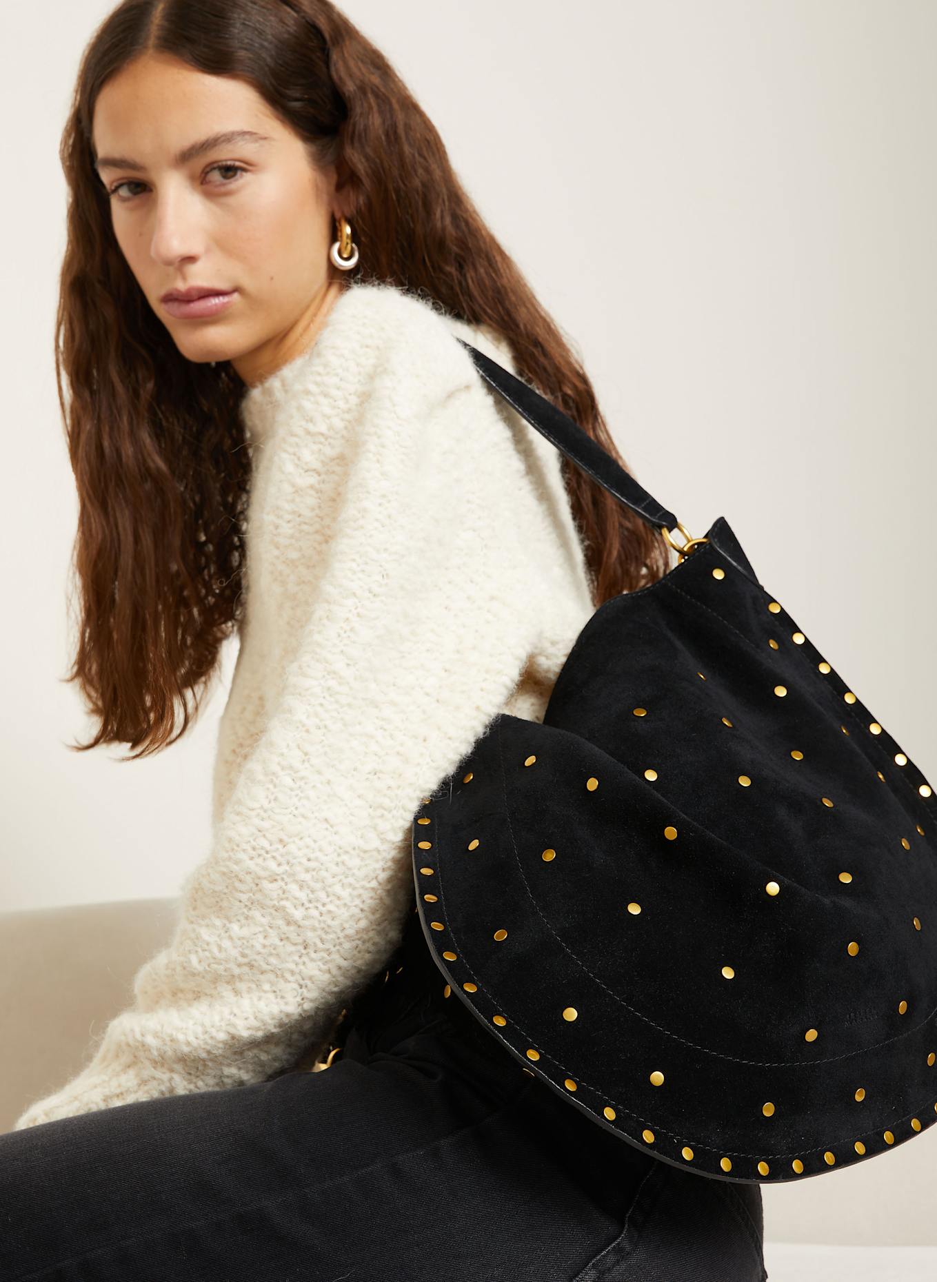 ISABEL MARANT Schultertasche OSKAN mit Pouch und Nieten: SCHWARZ / GOLD