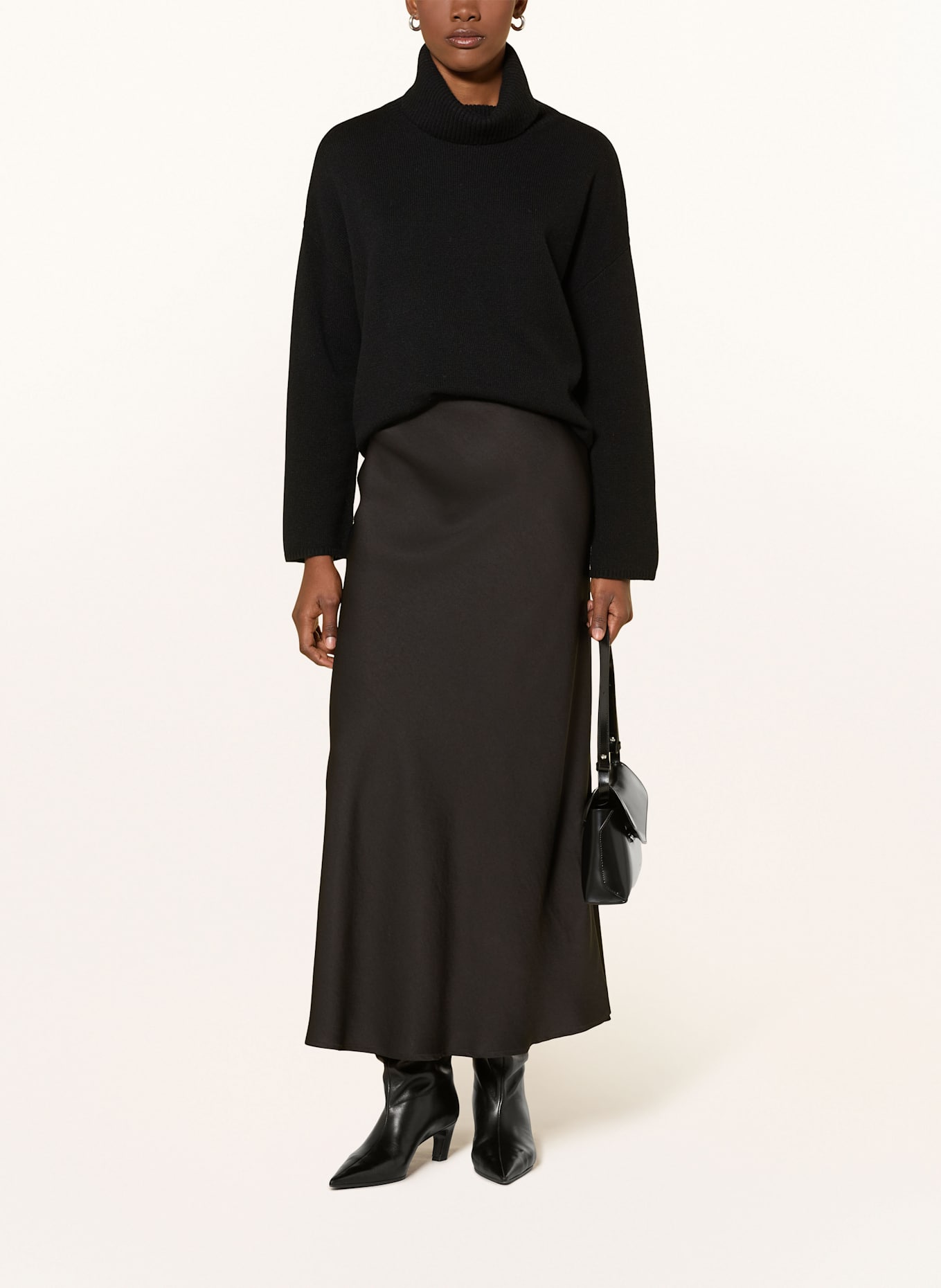 MRS & HUGS Rollkragenpullover: SCHWARZ