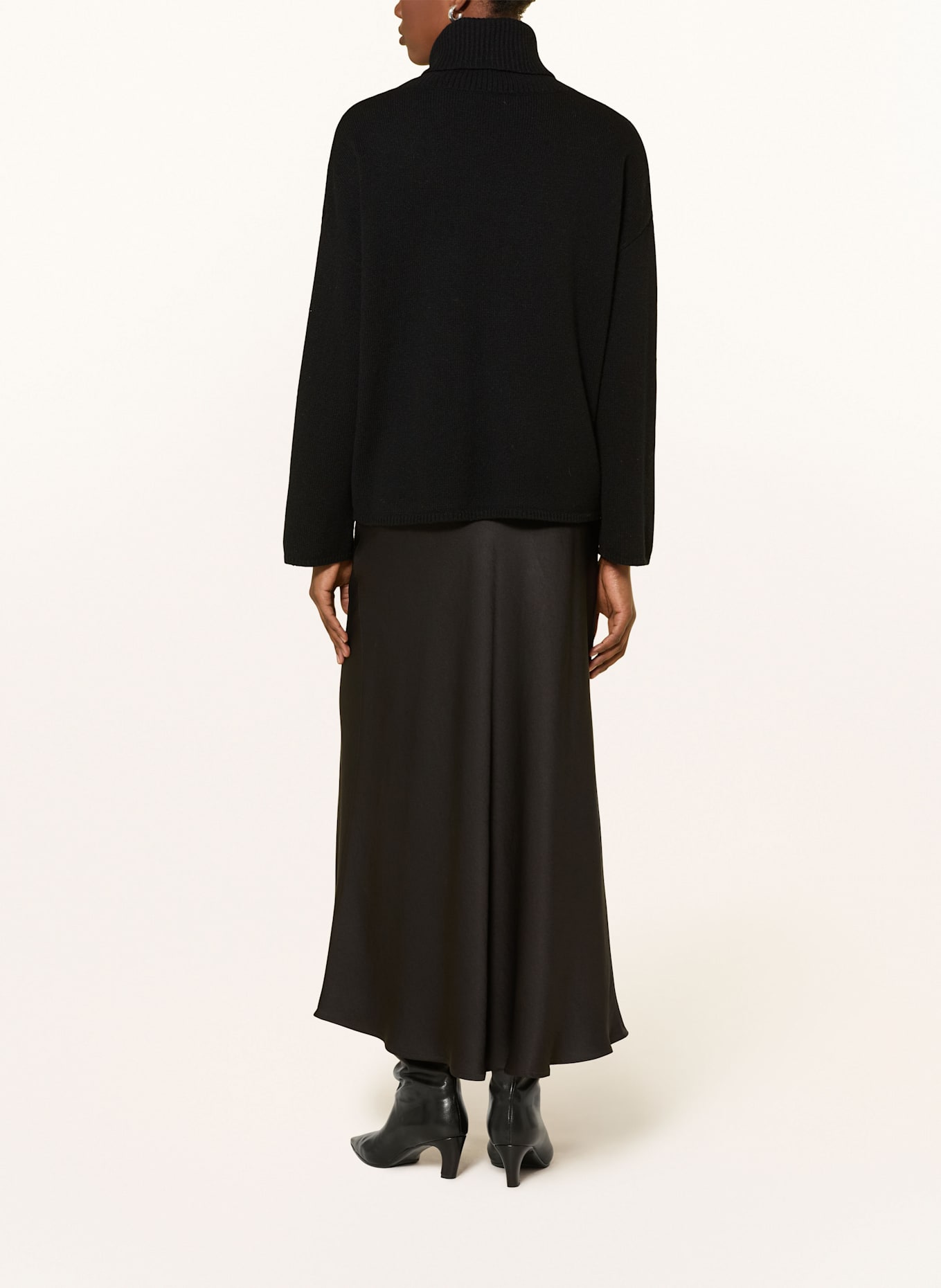 MRS & HUGS Rollkragenpullover: SCHWARZ