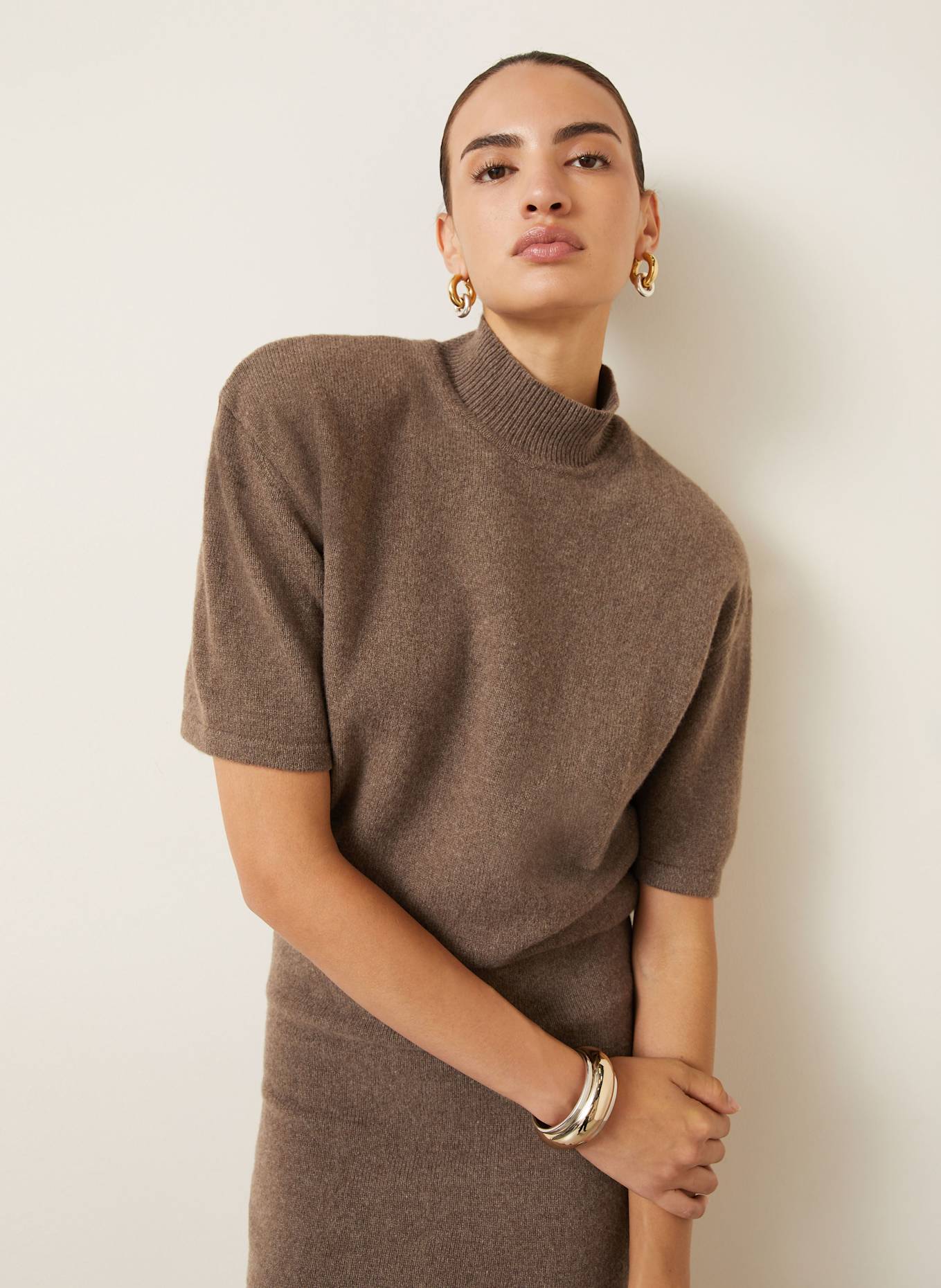 JACQUEMUS Sukienka z dzianiny LA ROBE MAILLE CASTAGNA: BRĄZOWY