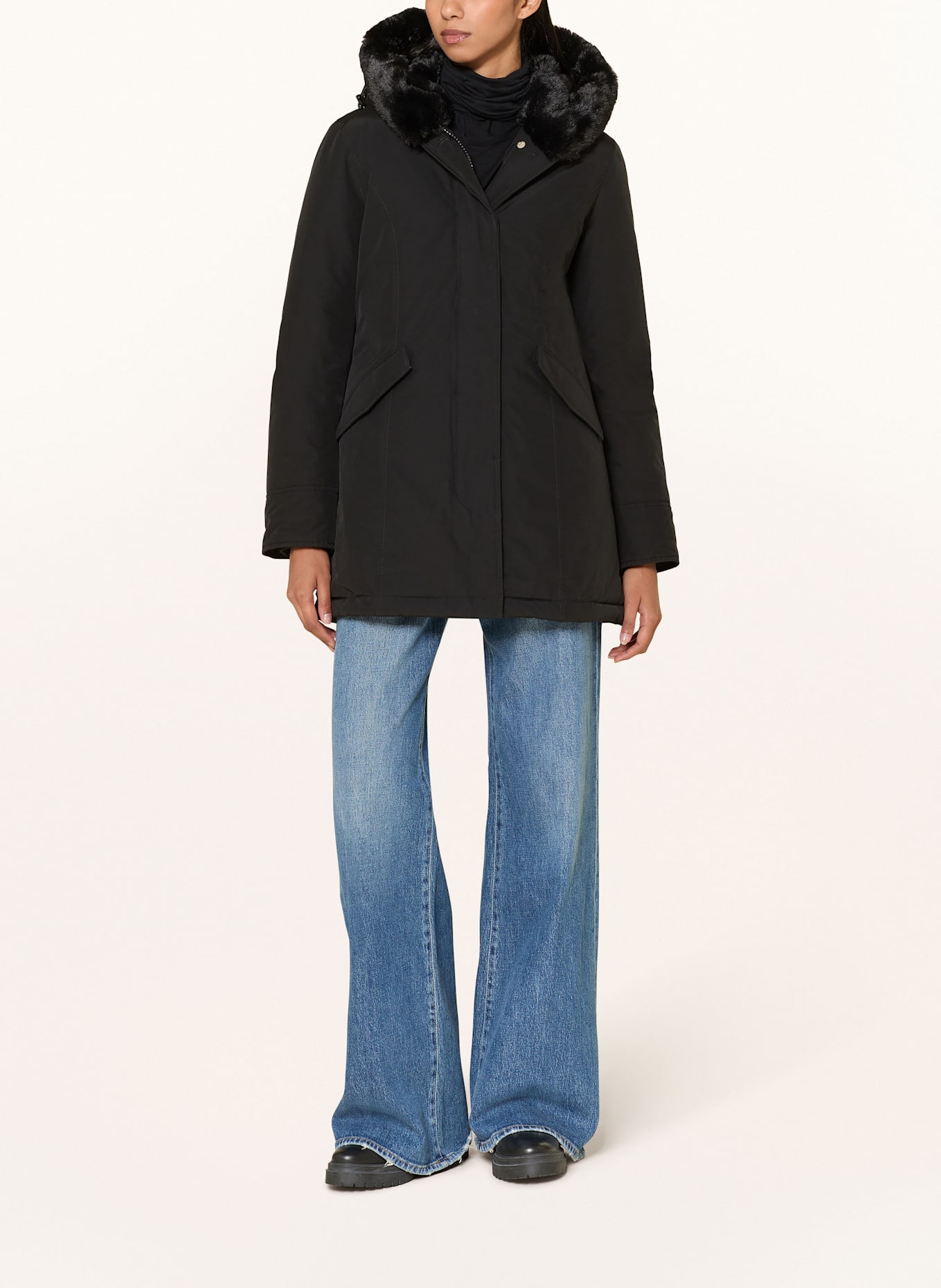 WOOLRICH Daunenjacke BEAKER mit Kunstpelz: SCHWARZ