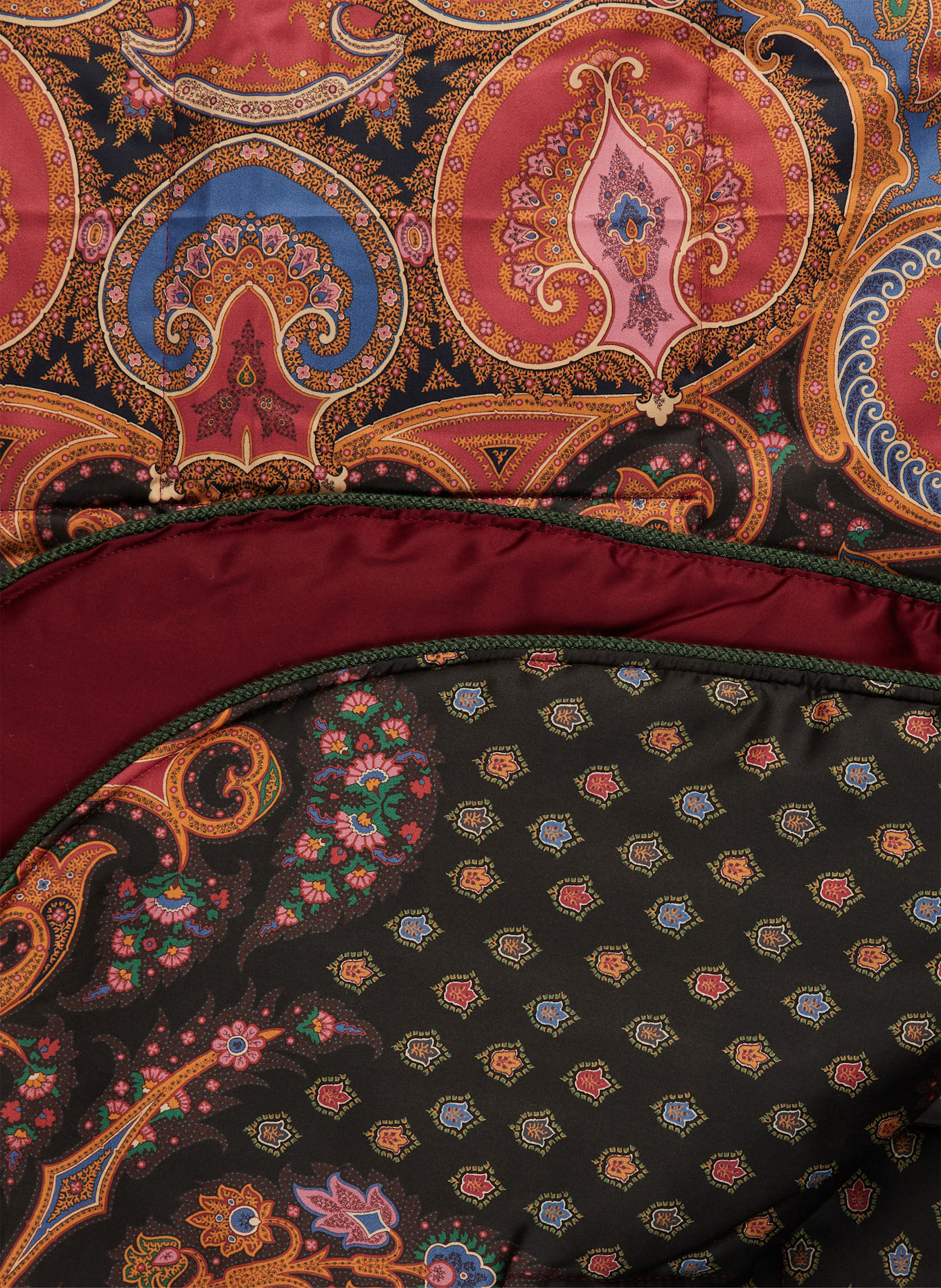 ETRO Home Tagesdecke ZAHIR: SCHWARZ/ DUNKELROT/ GRÜN