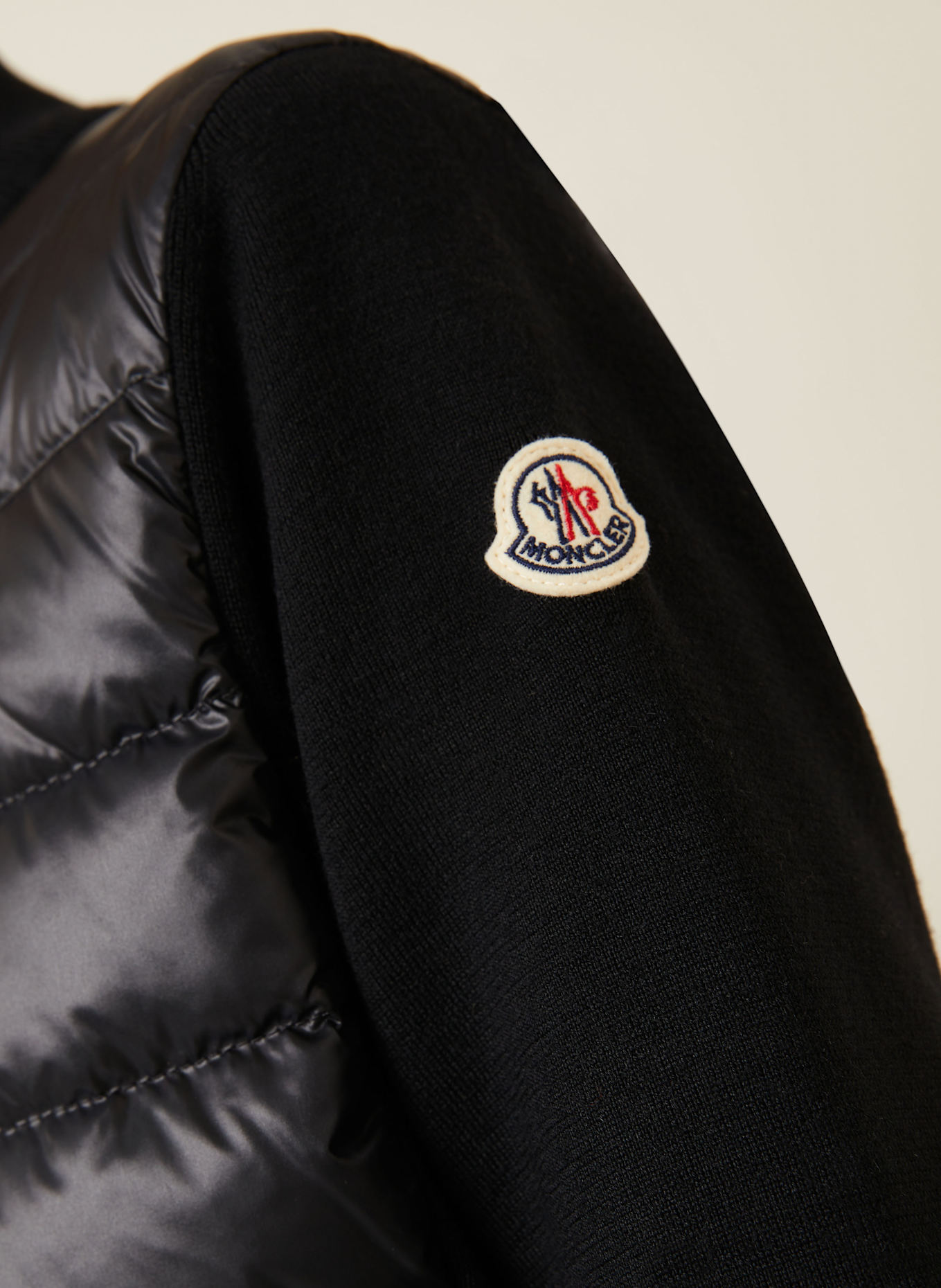 MONCLER Daunenjacke im Materialmix: SCHWARZ