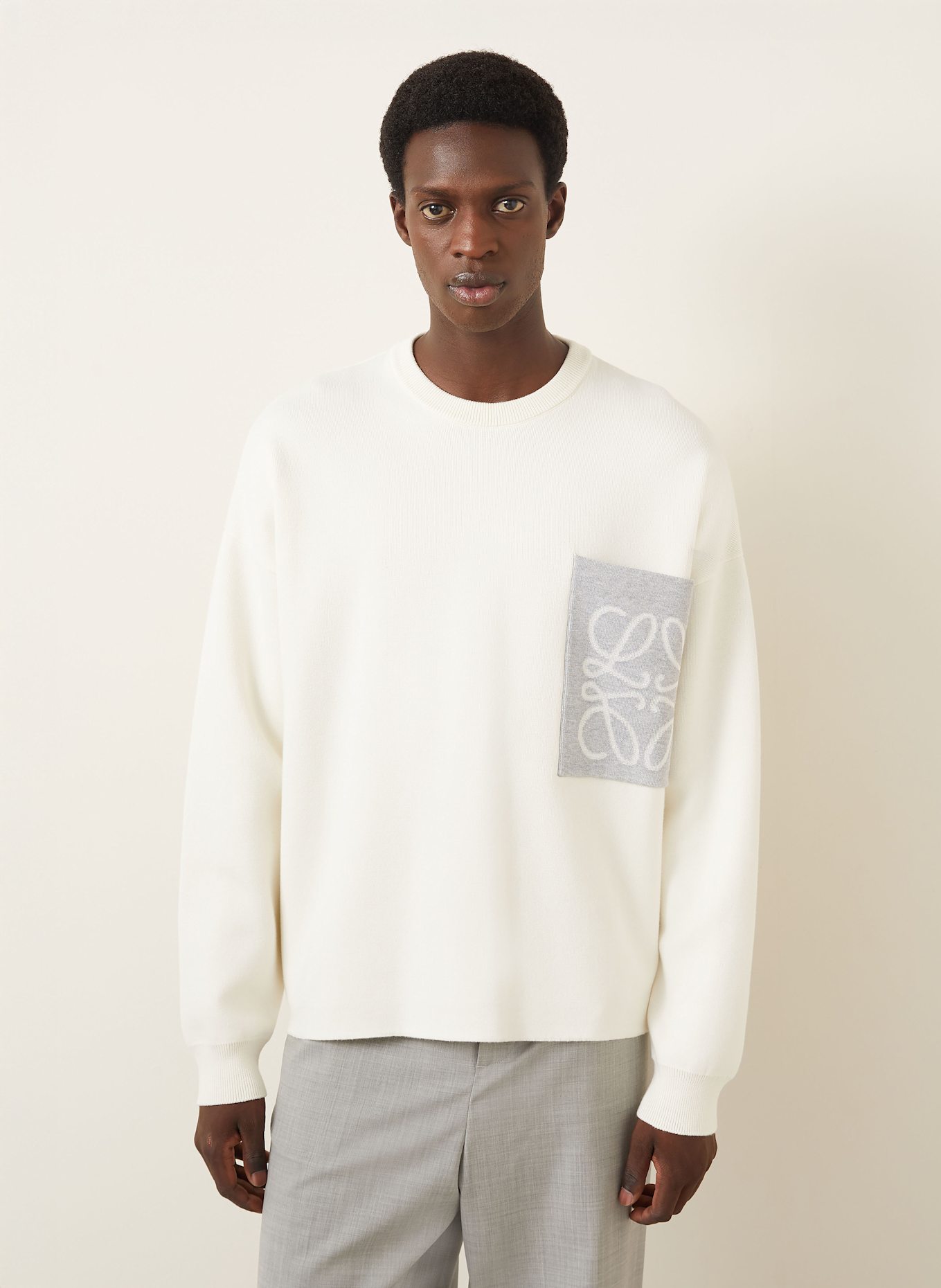 LOEWE Sweter ANAGRAM: ECRU / SZARY