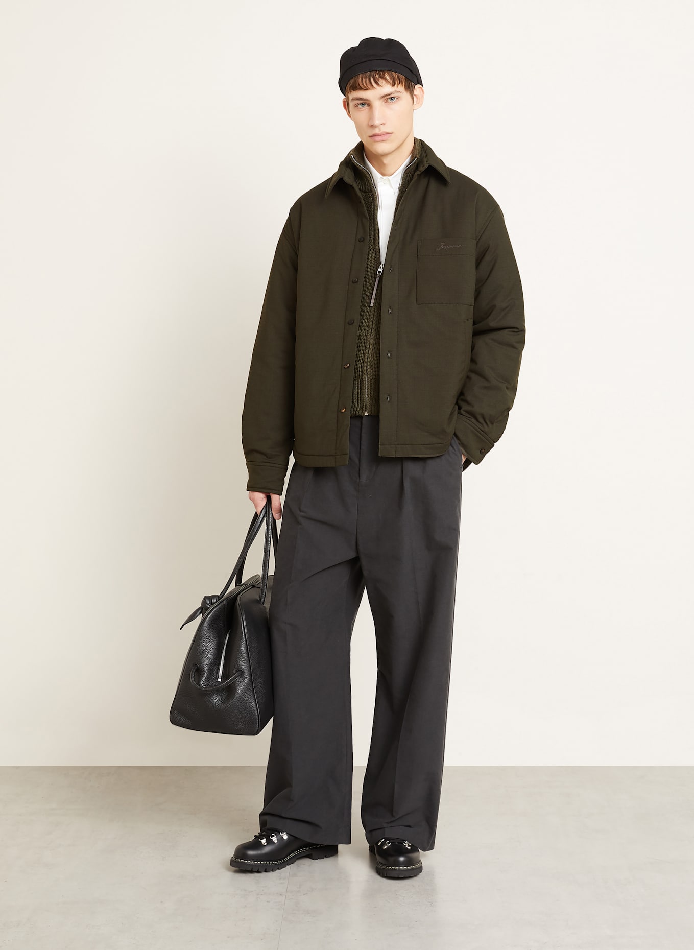 ジャケット・アウター 23SS JACQUEMUS LA CHEMISE BOULANGER 46 JACQUEMUS Overshirt LA CHEMISE BOULANGER in khaki