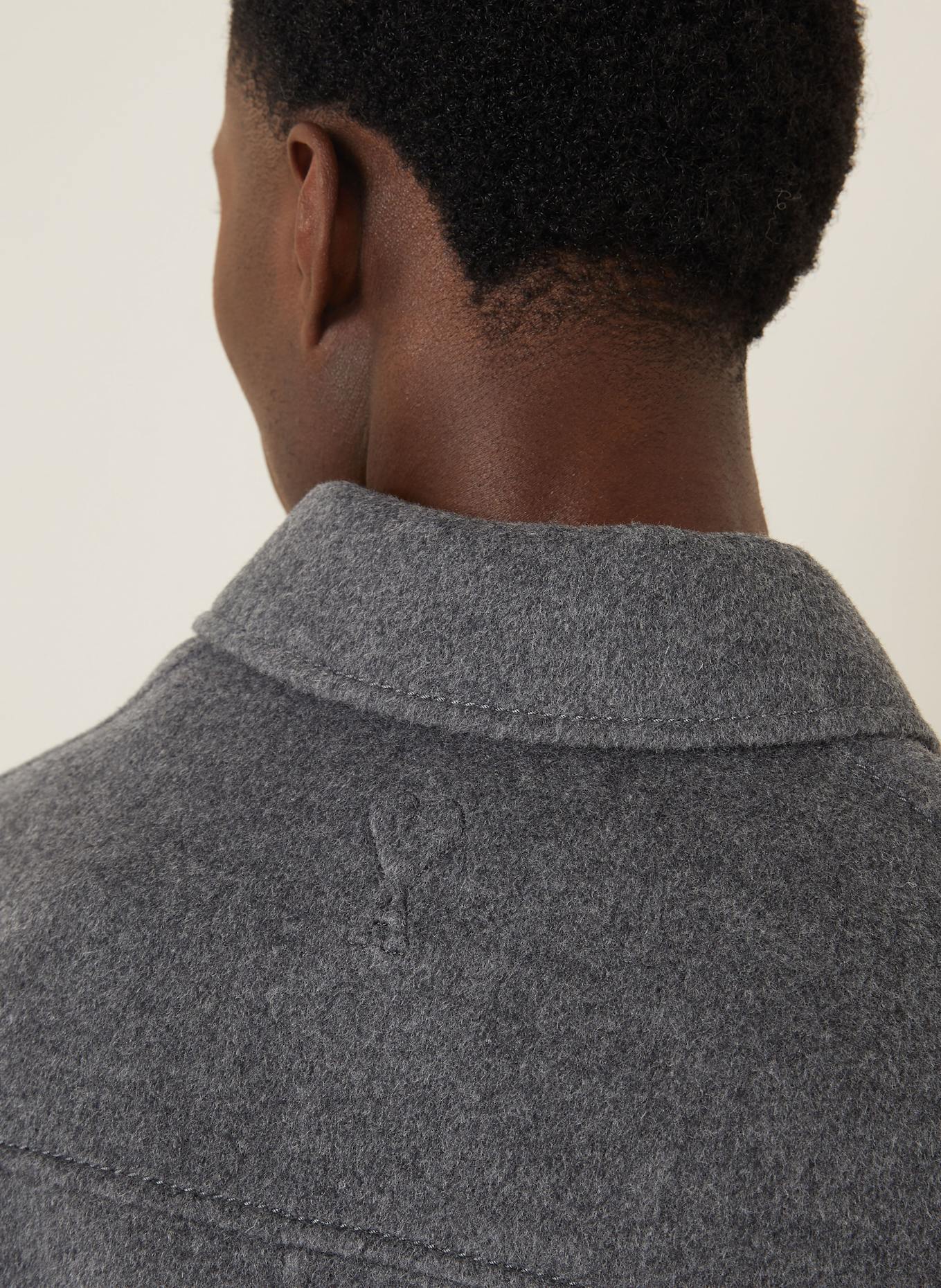 AMI PARIS Jacke: GRAU