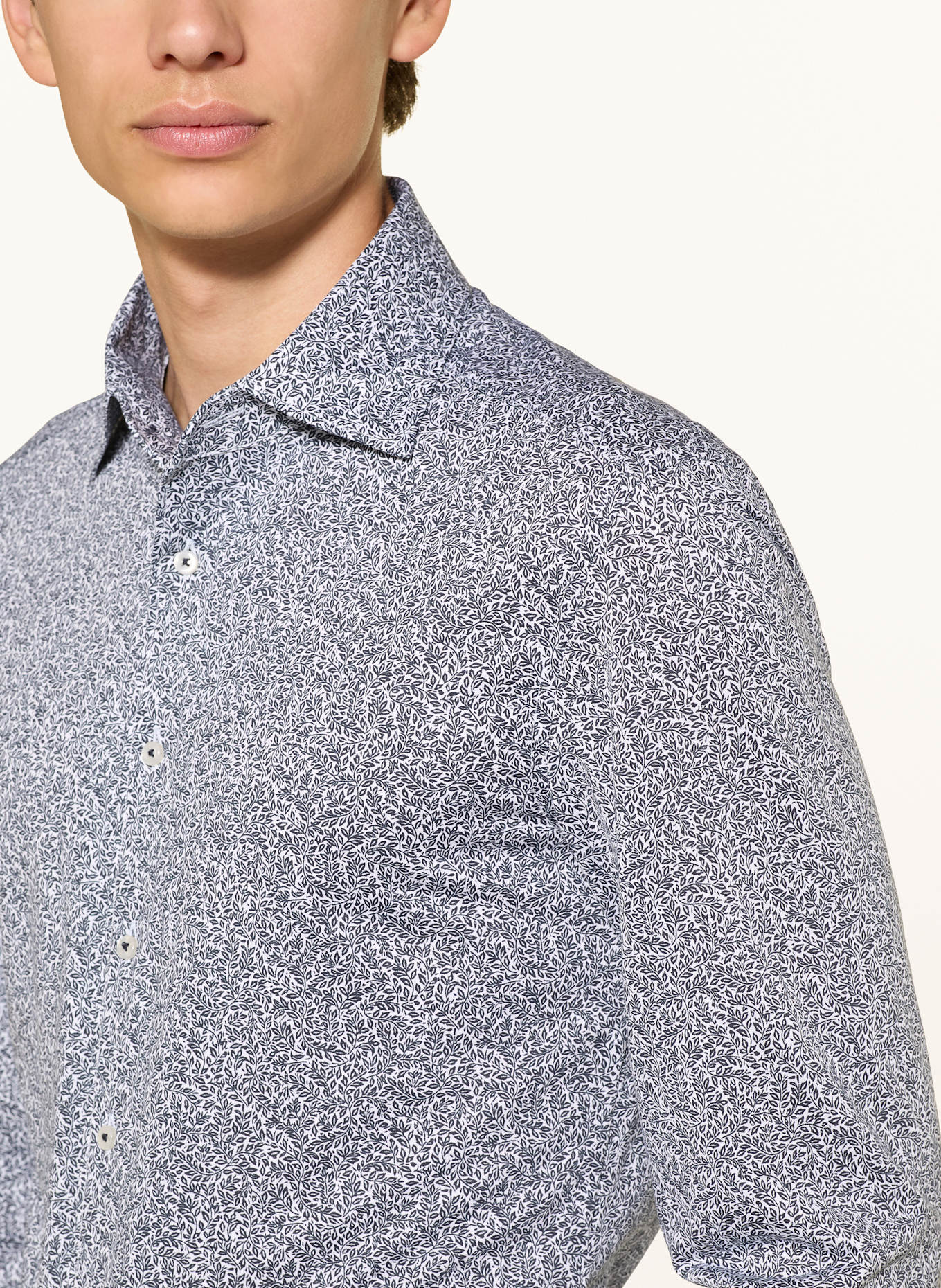 1863 by ETERNA Hemd Slim Fit: WEISS / DUNKELBLAU