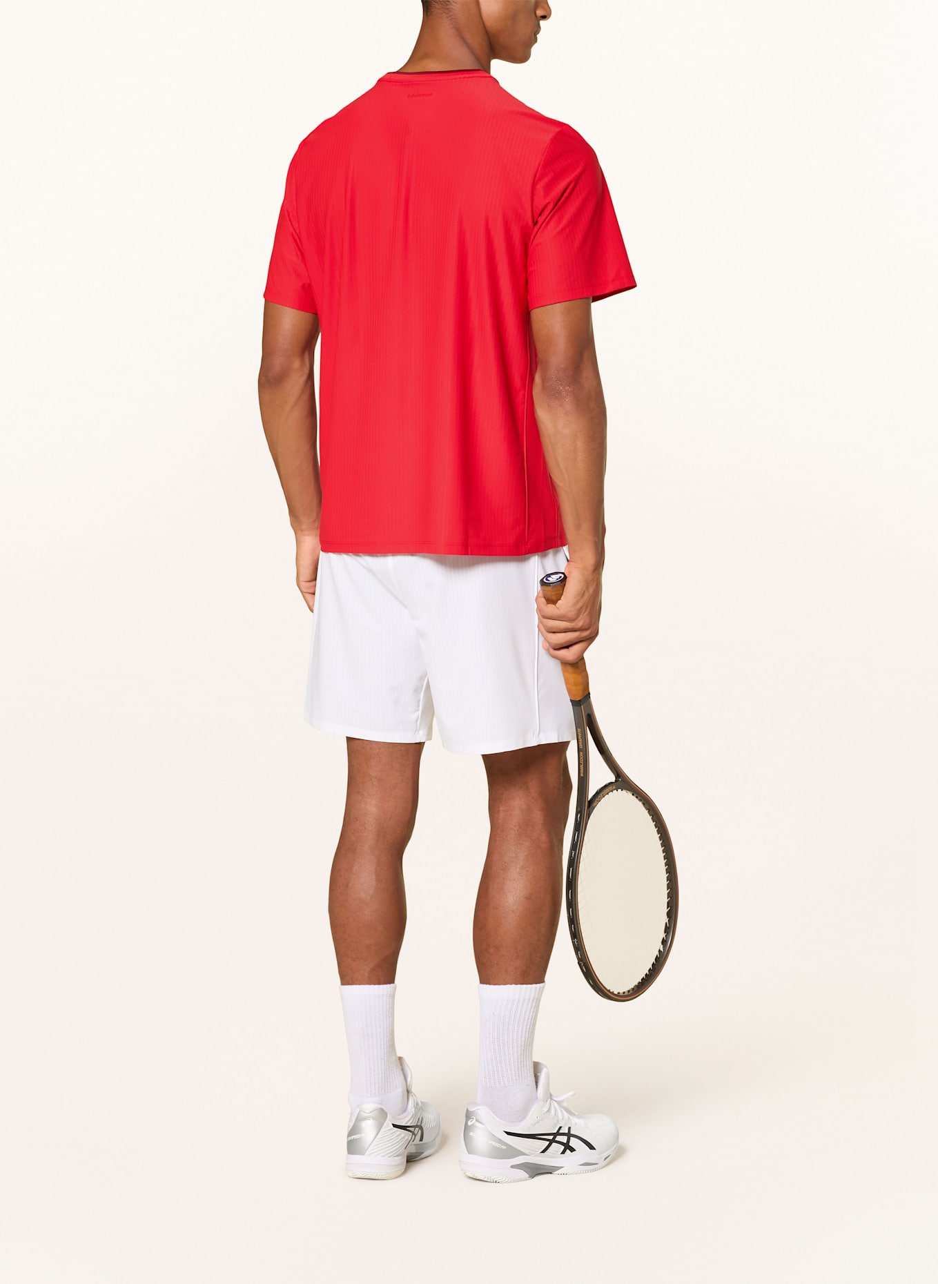 lululemon T-shirt FA25: 19295 Lulu Red