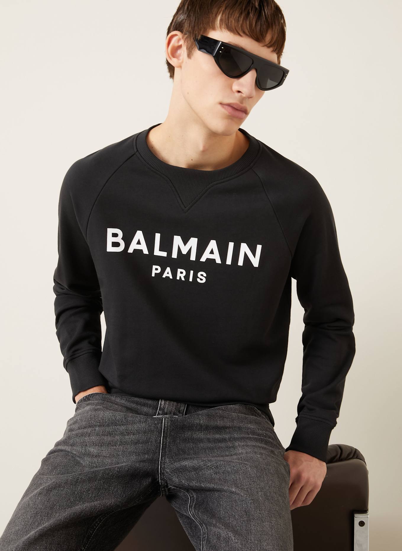 BALMAIN Sweatshirt: SCHWARZ / WEISS
