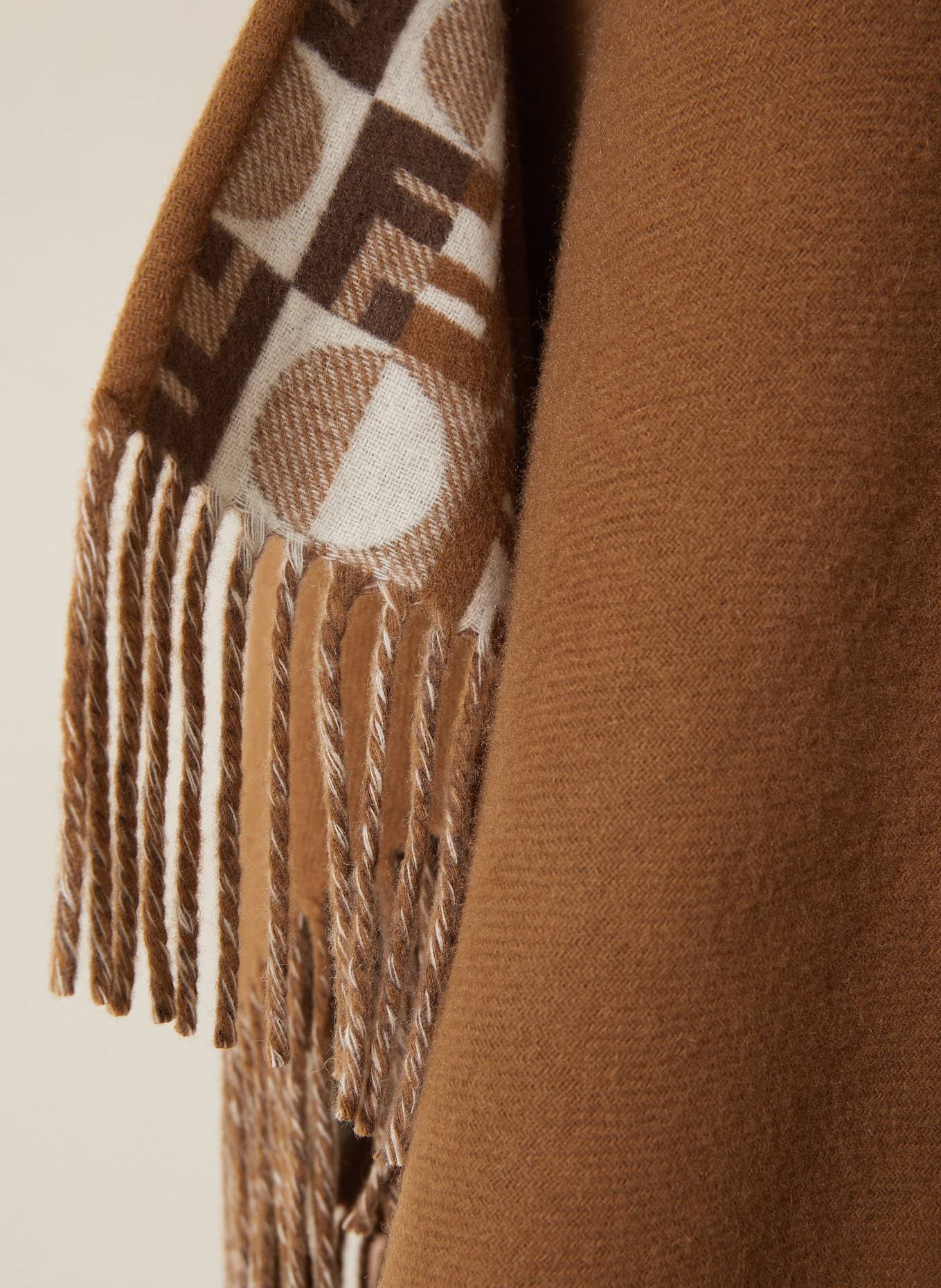 FENDI Dwustronna peleryna: BRĄZOWY