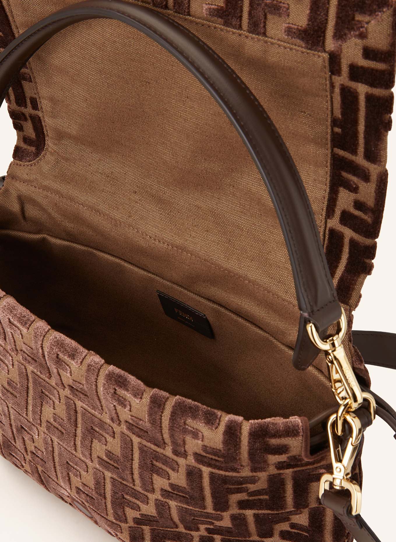 FENDI Shoulder bag MAMMA BAGUETTE MEDIUM: BROWN