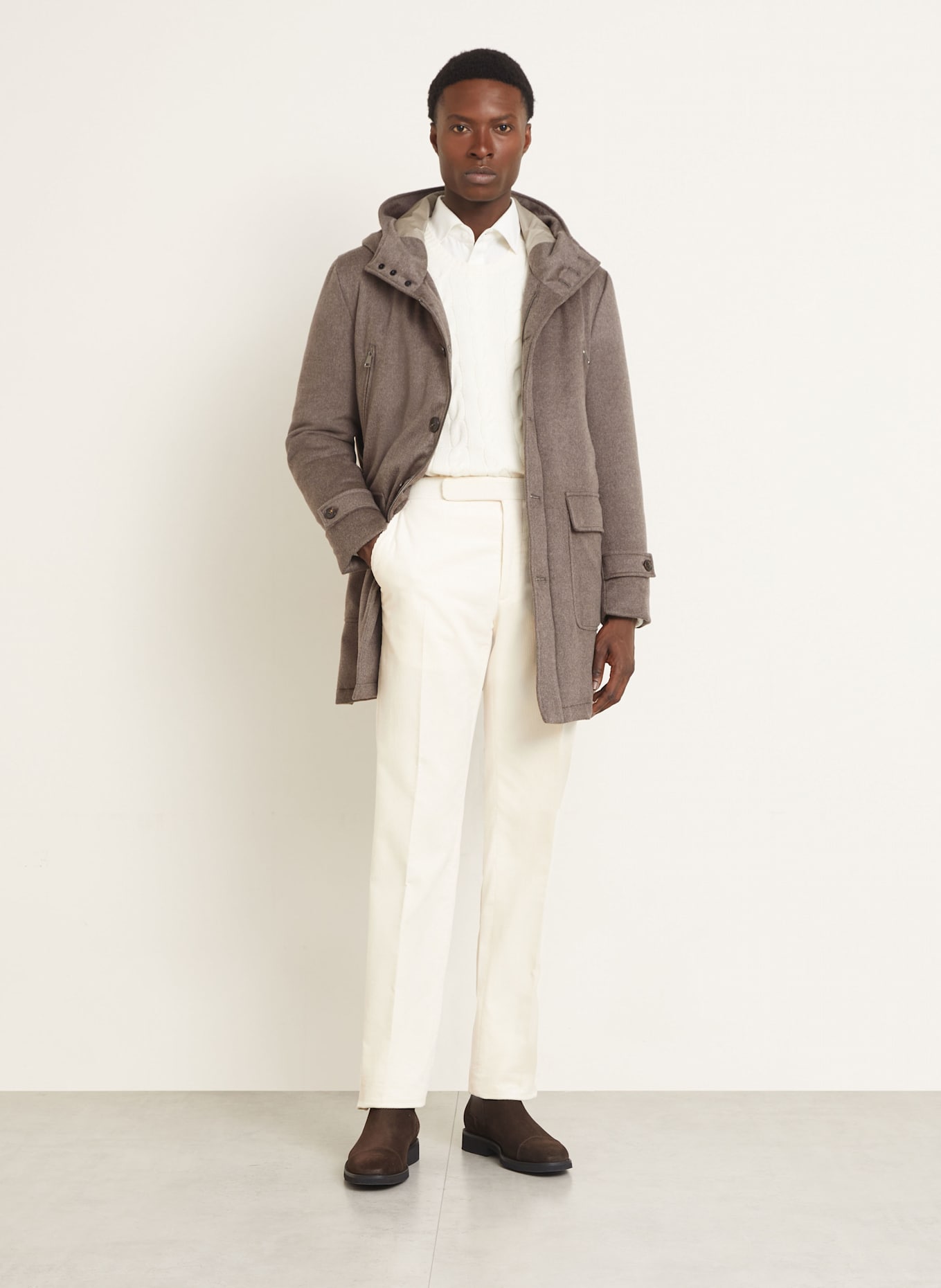 manzoni 24 Daunenmantel: TAUPE