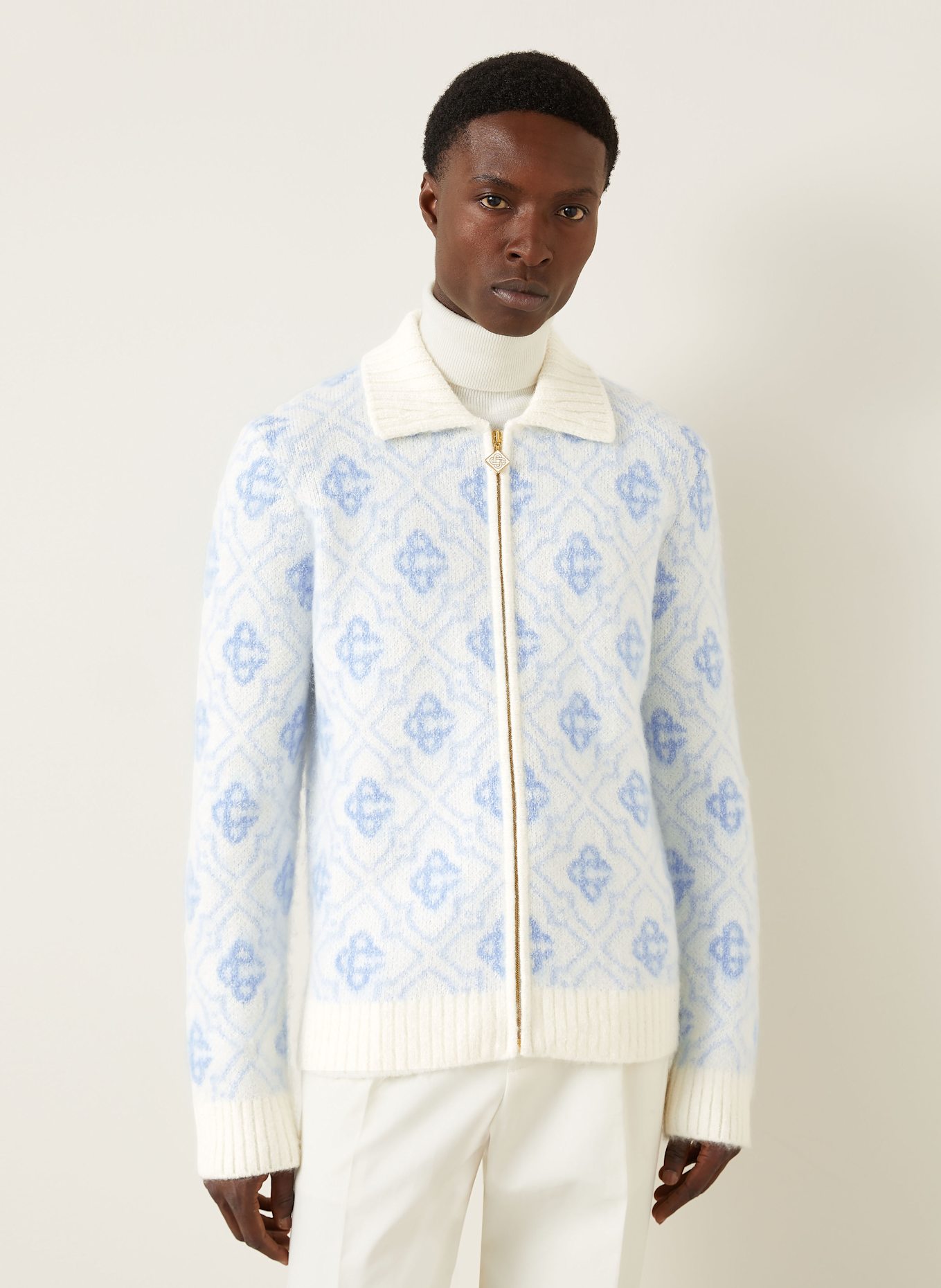 Casablanca Strickjacke: ECRU / HELLBLAU