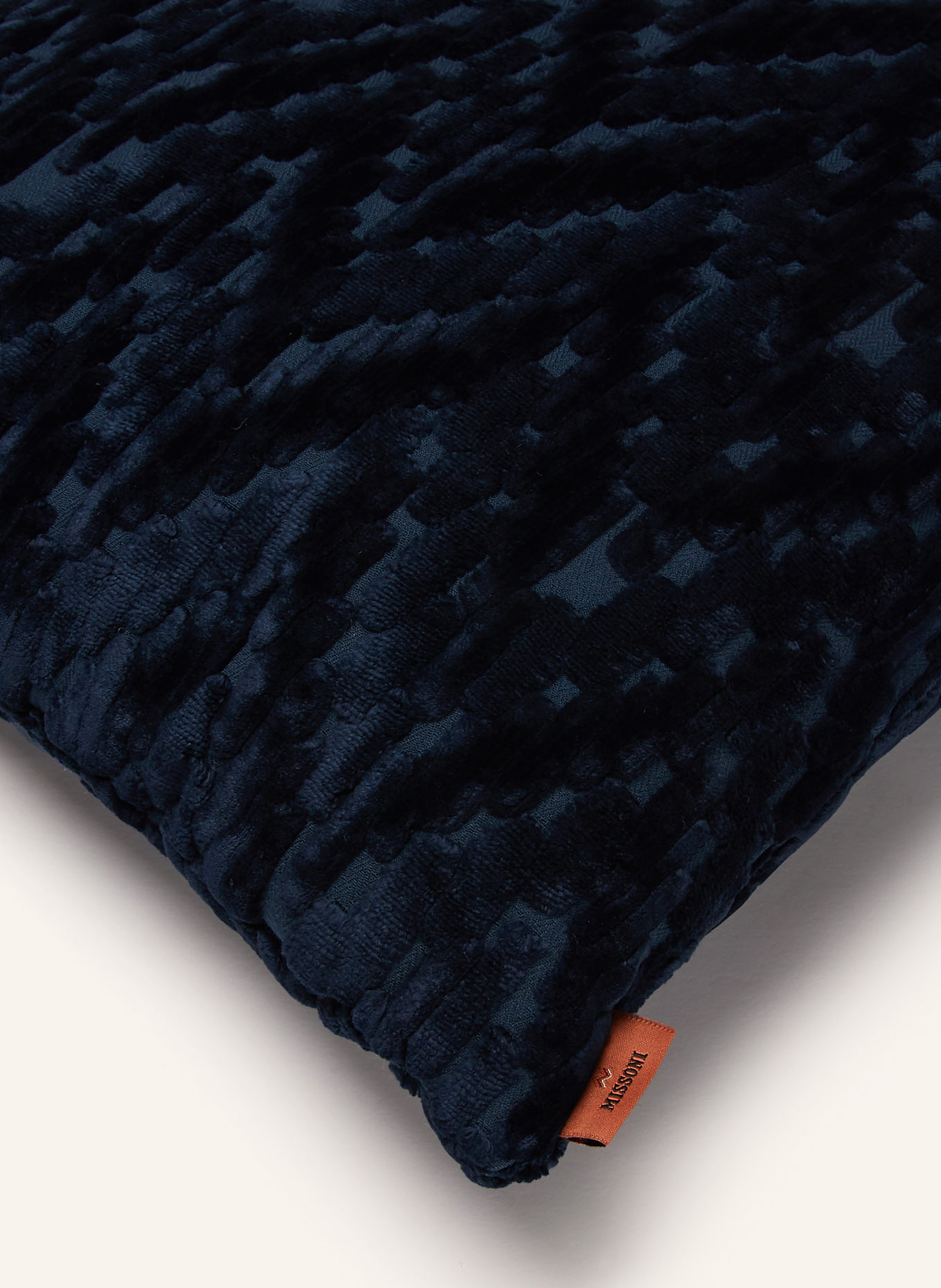 MISSONI Home Dekoracyjna poduszka FOSSILE z puchowym wypełnieniem: GRANATOWY