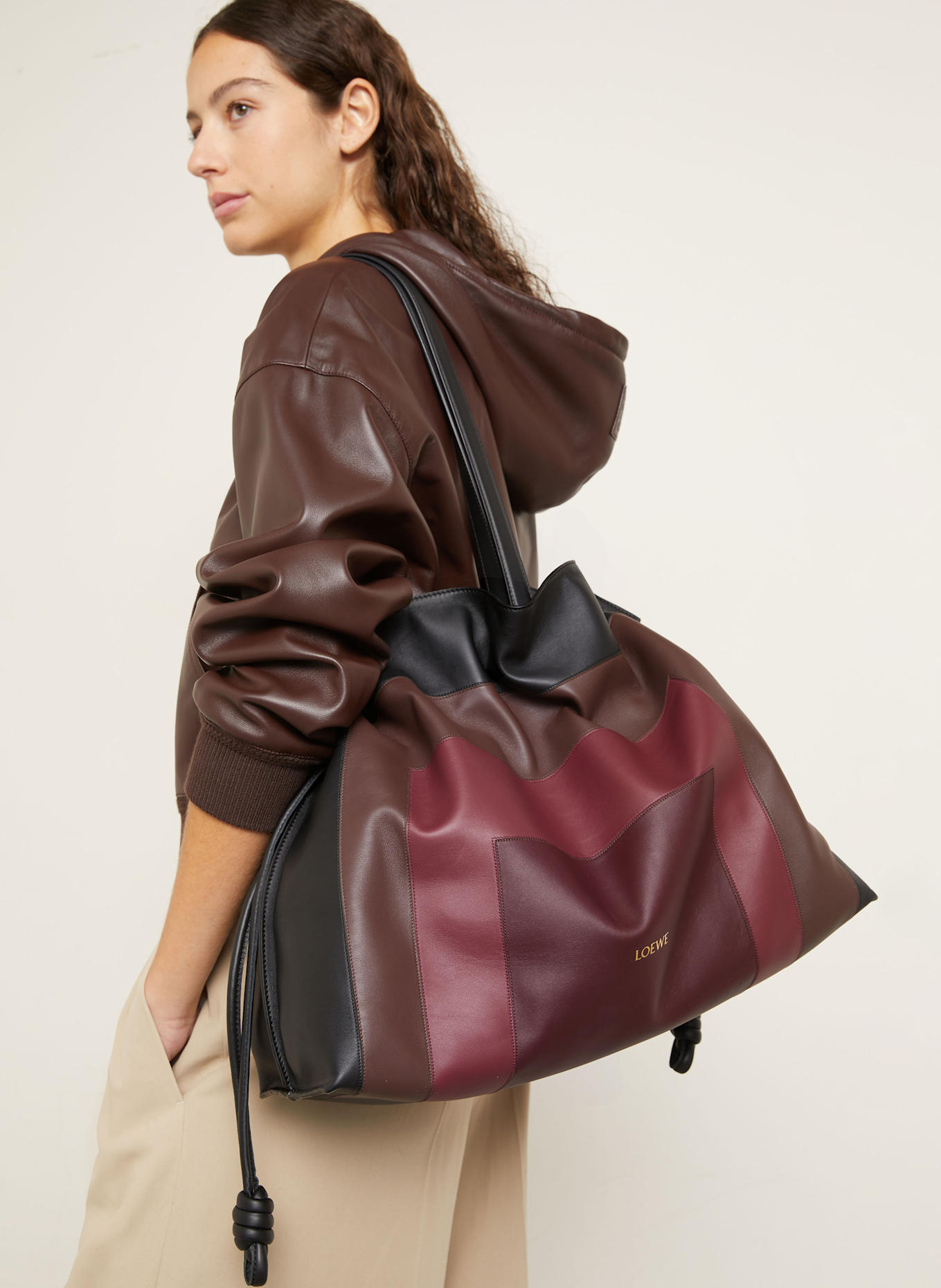 LOEWE Shopper FLAMENCO XL: SCHWARZ / BRAUN / HELLROT