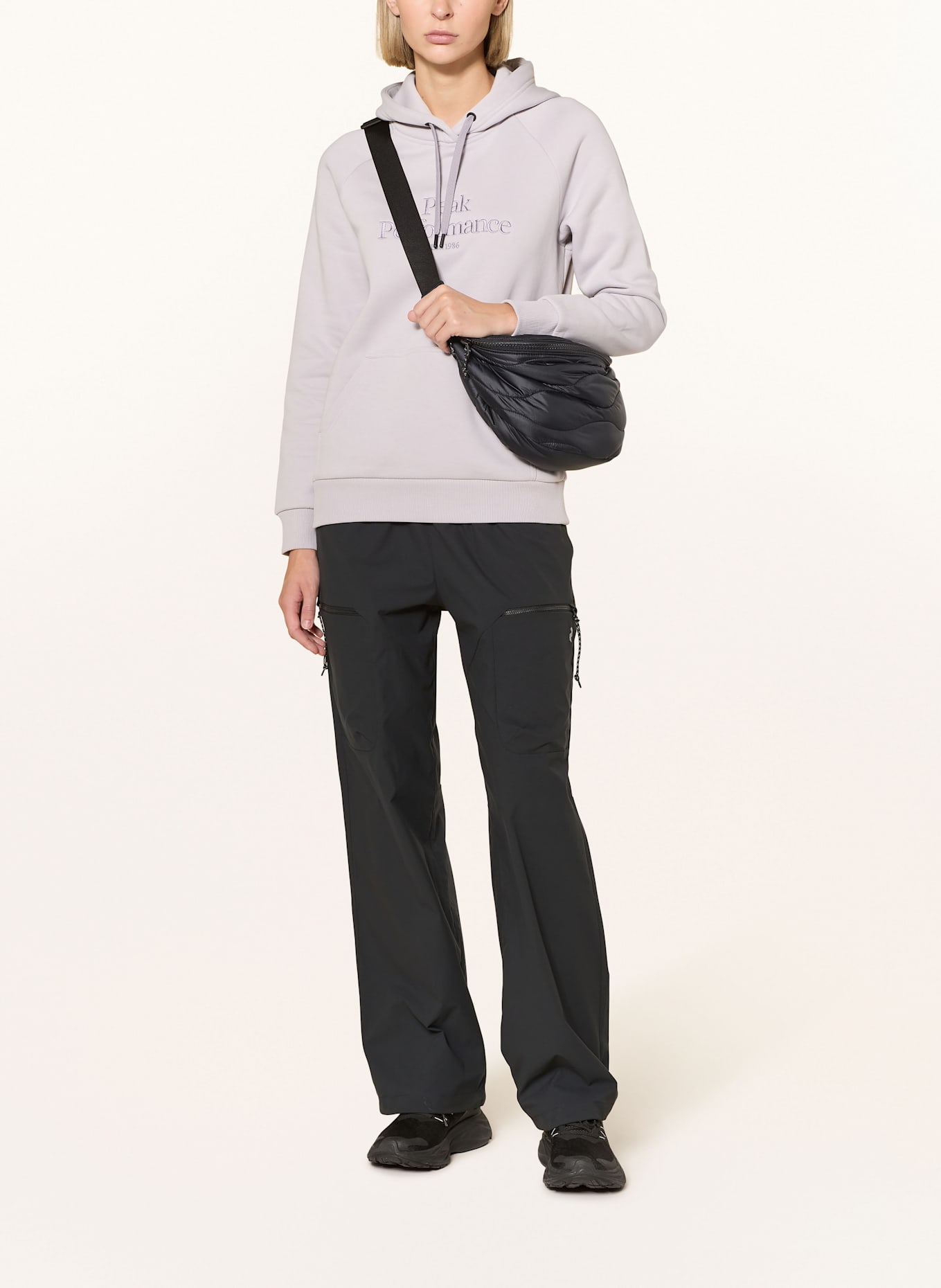 Peak Performance Trekingové kalhoty OUTDOOR: ČERNÁ