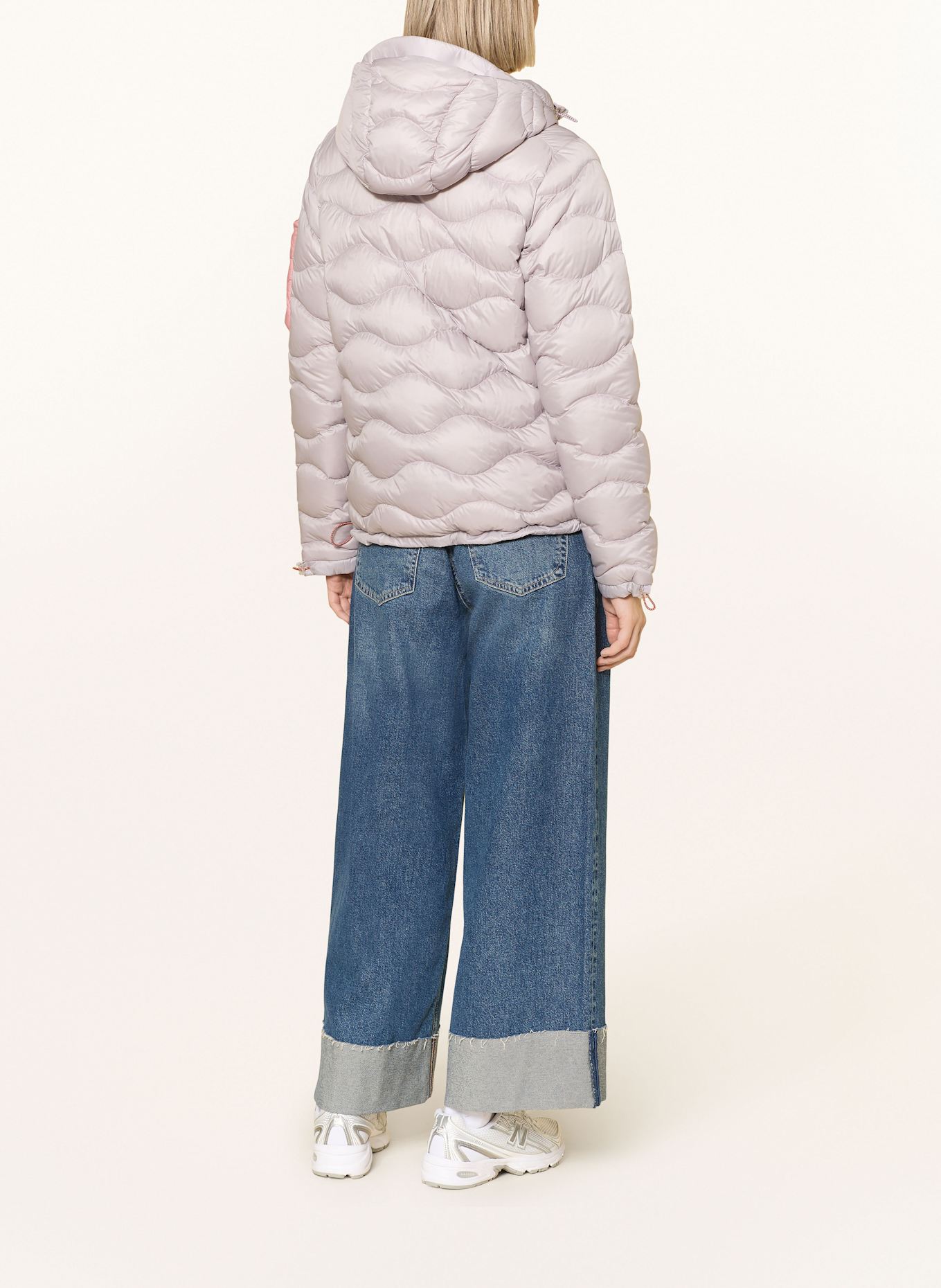 Peak Performance Péřová bunda HELIUM UTILITY: SVĚTLE FIALOVÁ