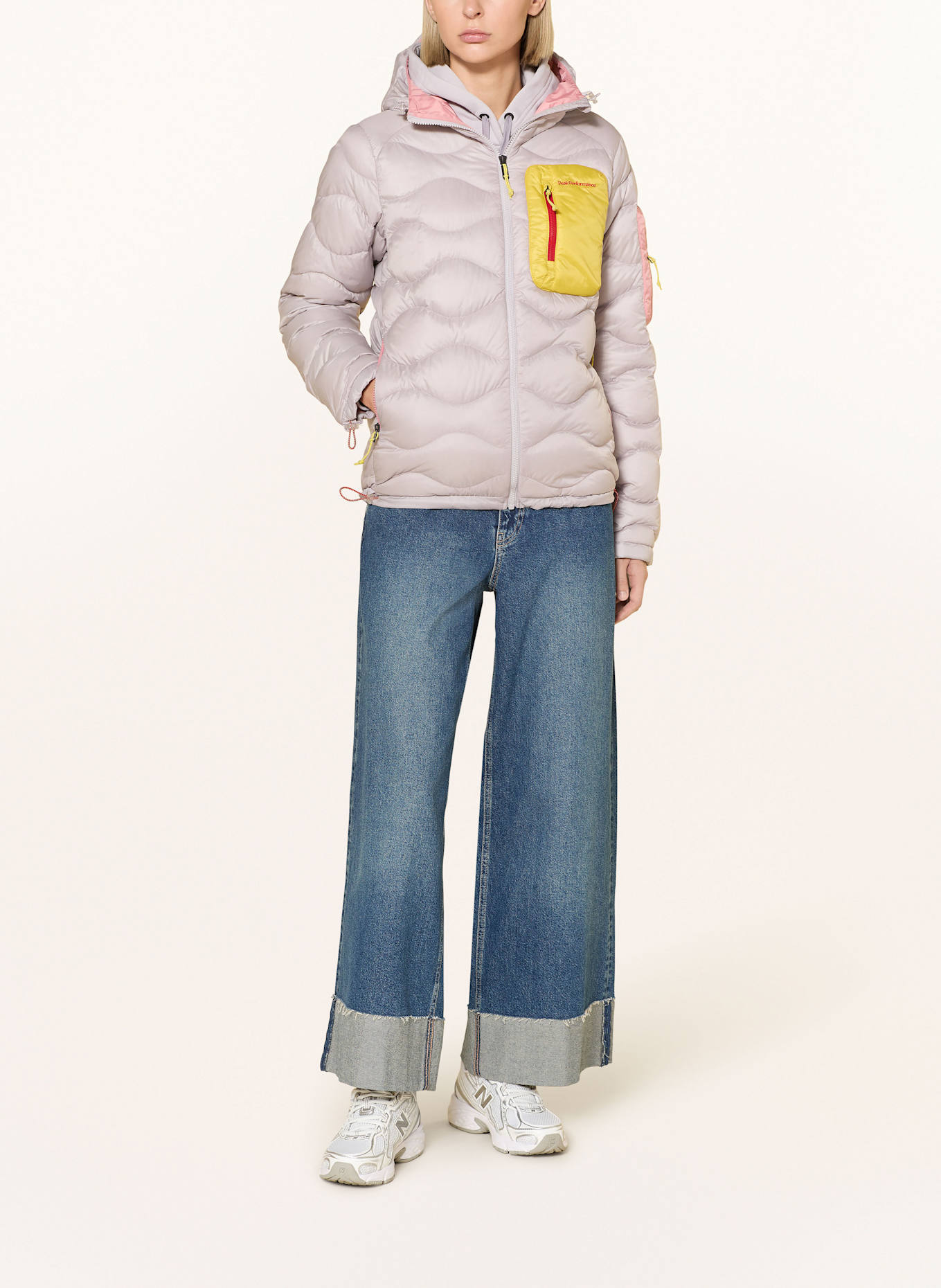 Peak Performance Péřová bunda HELIUM UTILITY: SVĚTLE FIALOVÁ