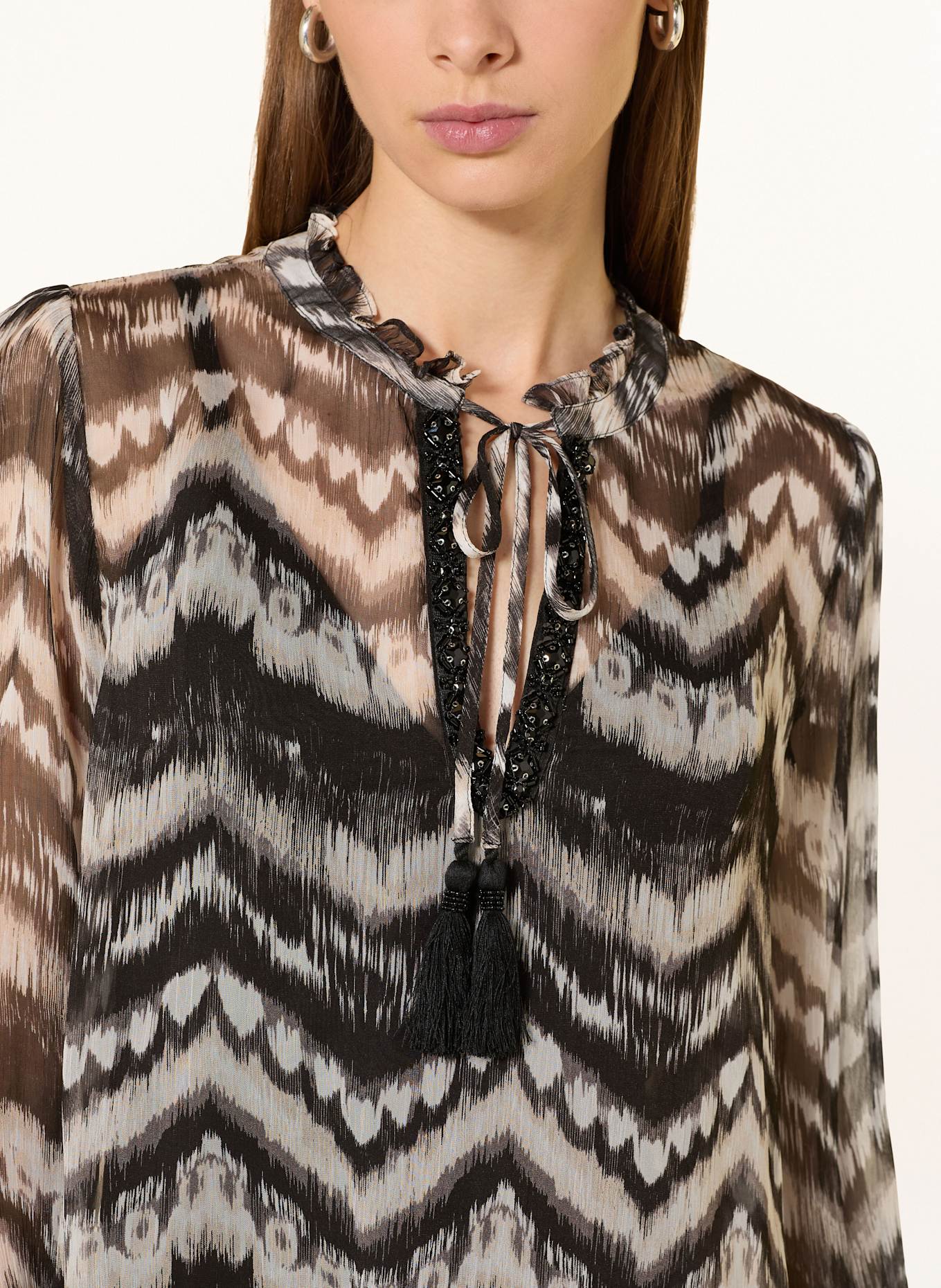 Grace Shirt blouse with decorative gems: BLACK / WHITE