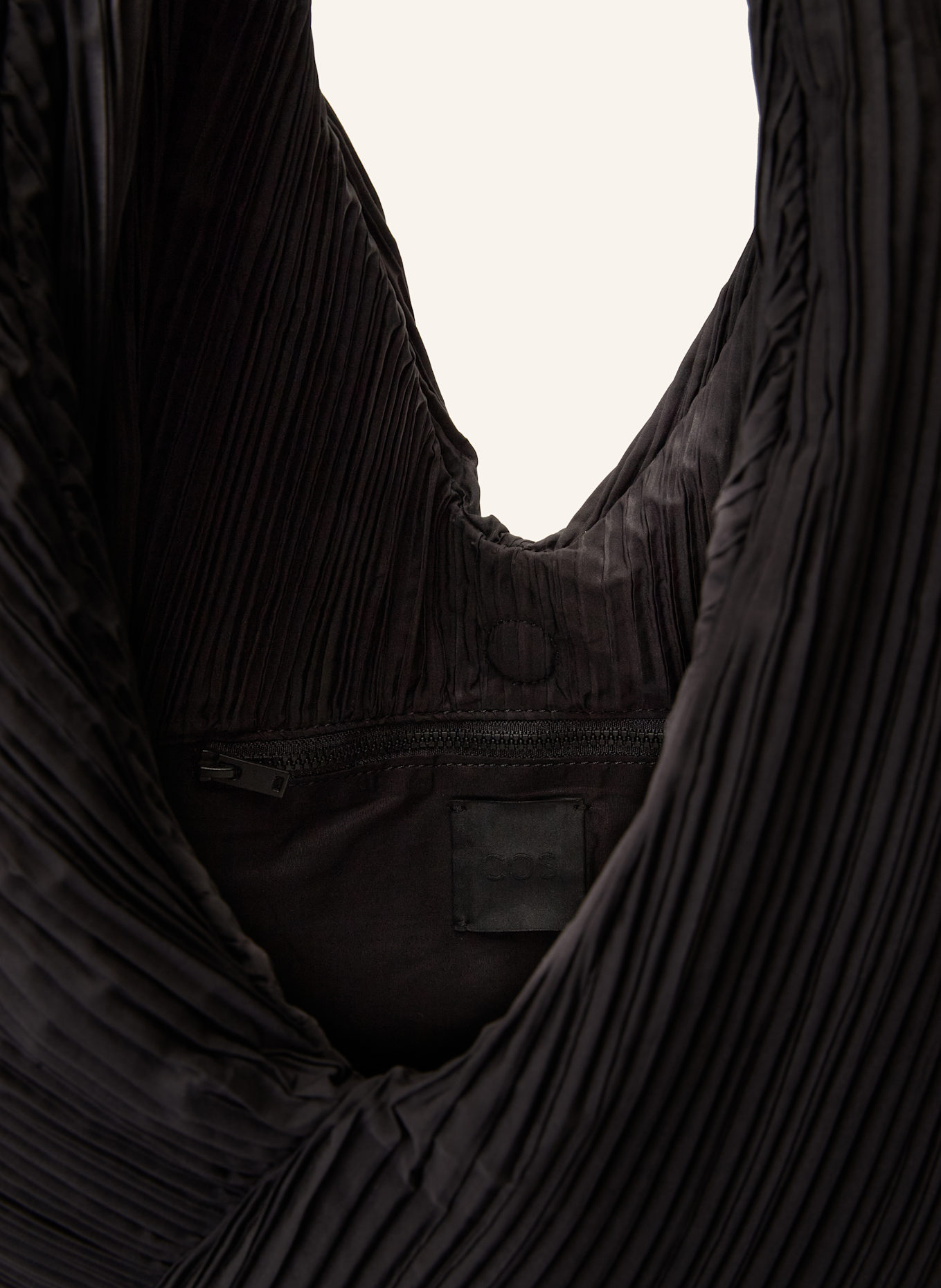 COS Kabelka: ČERNÁ