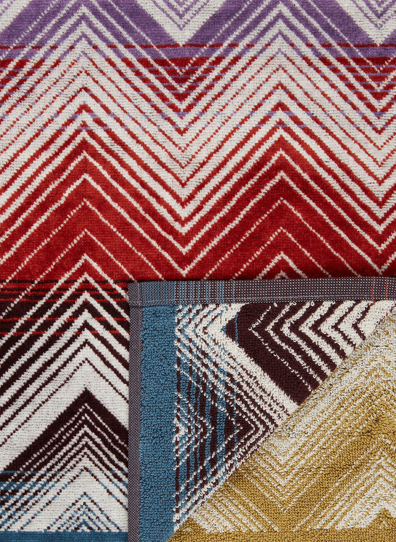 MISSONI Home Ręcznik MAREA: JASNOFIOLETOWY / CIEMNOCZERWONY