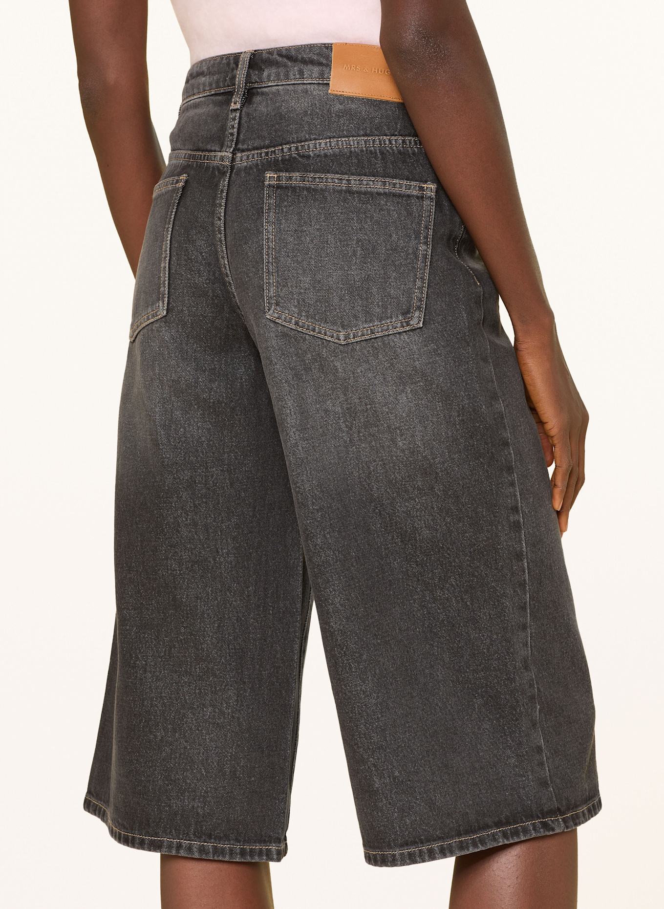 MRS & HUGS Jeansy 3/4: CZARNY