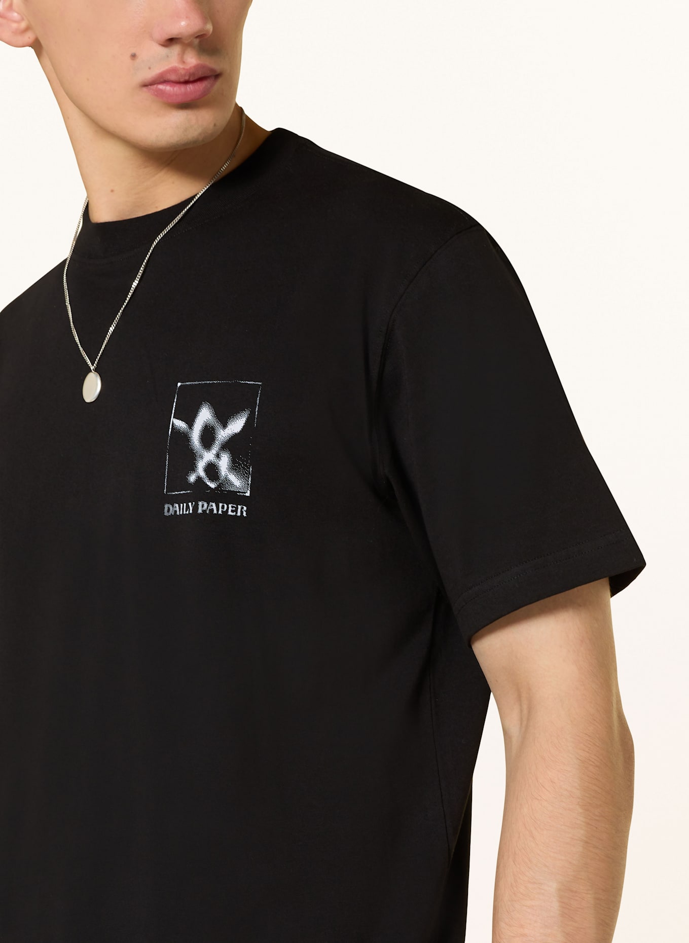DAILY PAPER T-shirt in black DAILY PAPER T-shirt in black