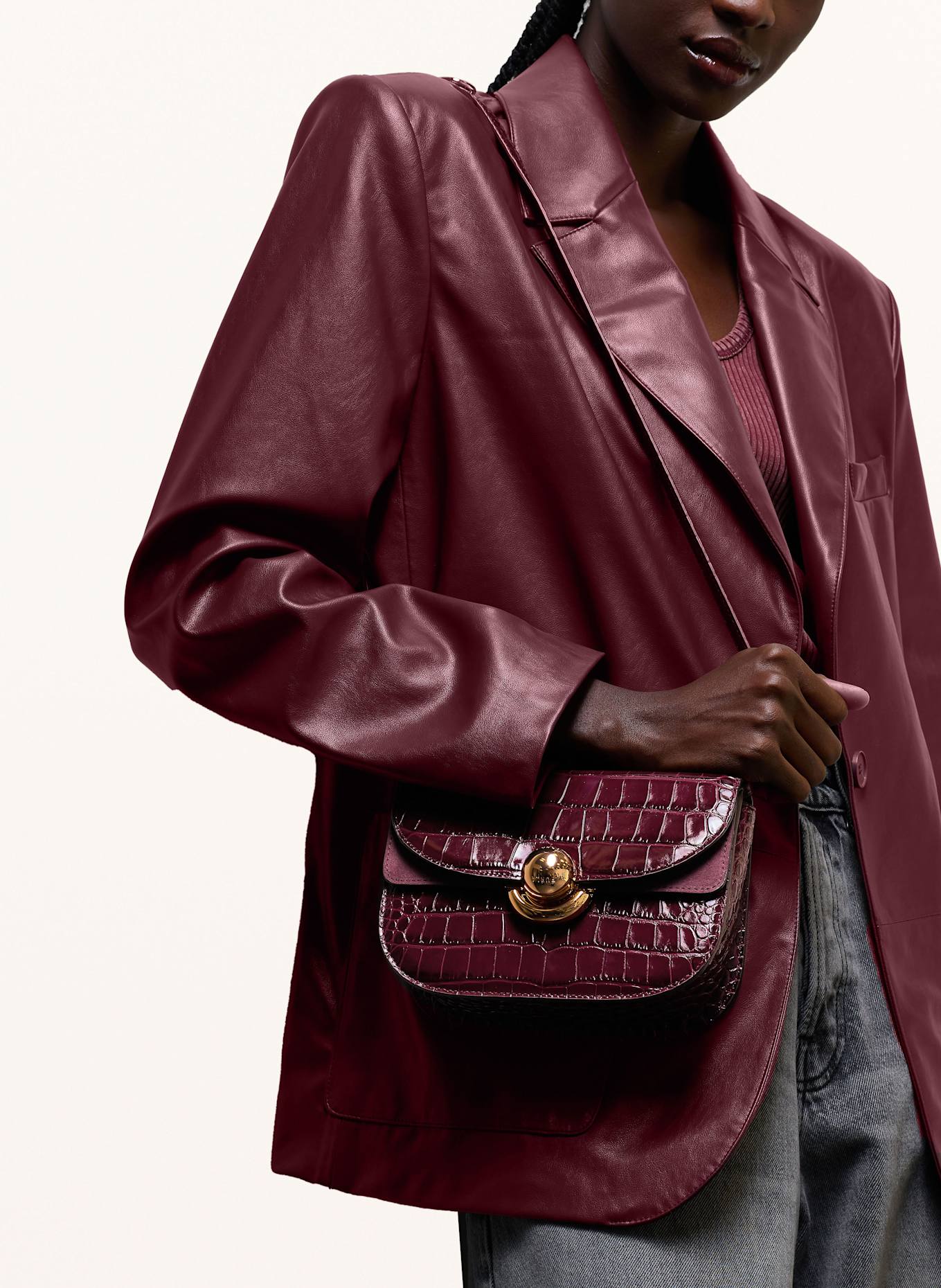 FURLA Umhängetasche SFERA MINI: DUNKELROT