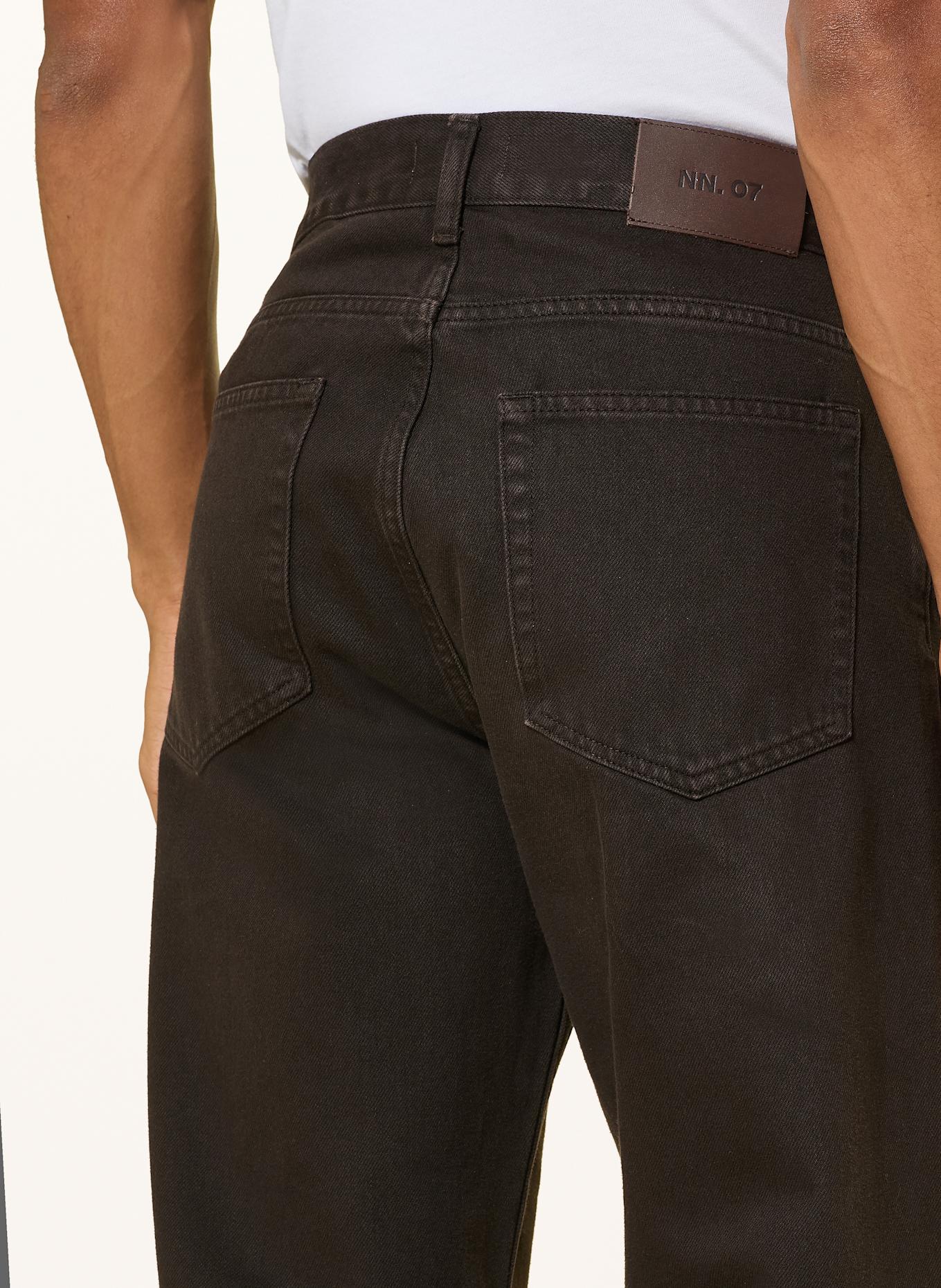 NN.07 Chino OTIS Relaxed Fit: CIEMNOBRĄZOWY