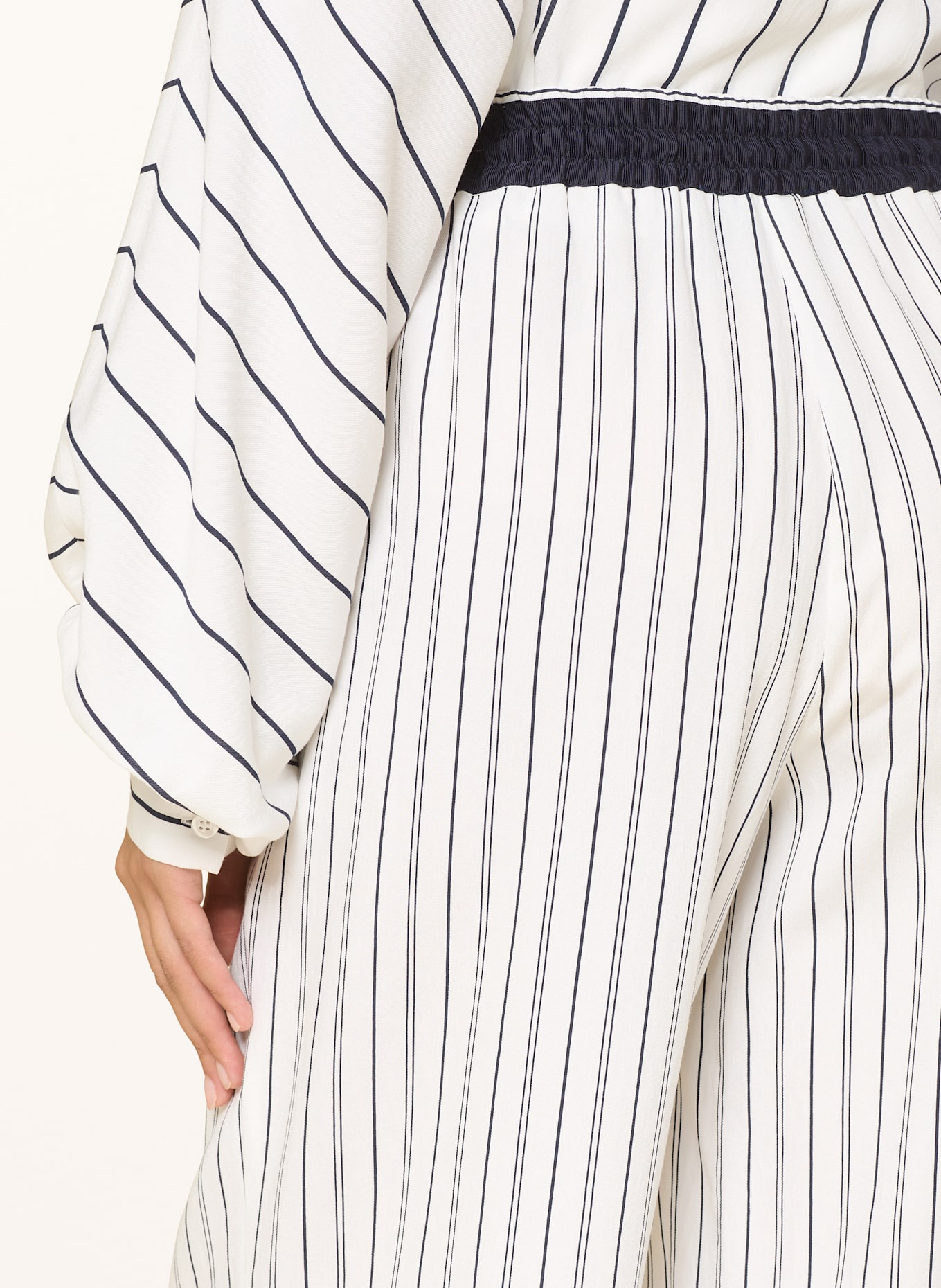 SEM PER LEI Marlenehose: ECRU / DUNKELBLAU