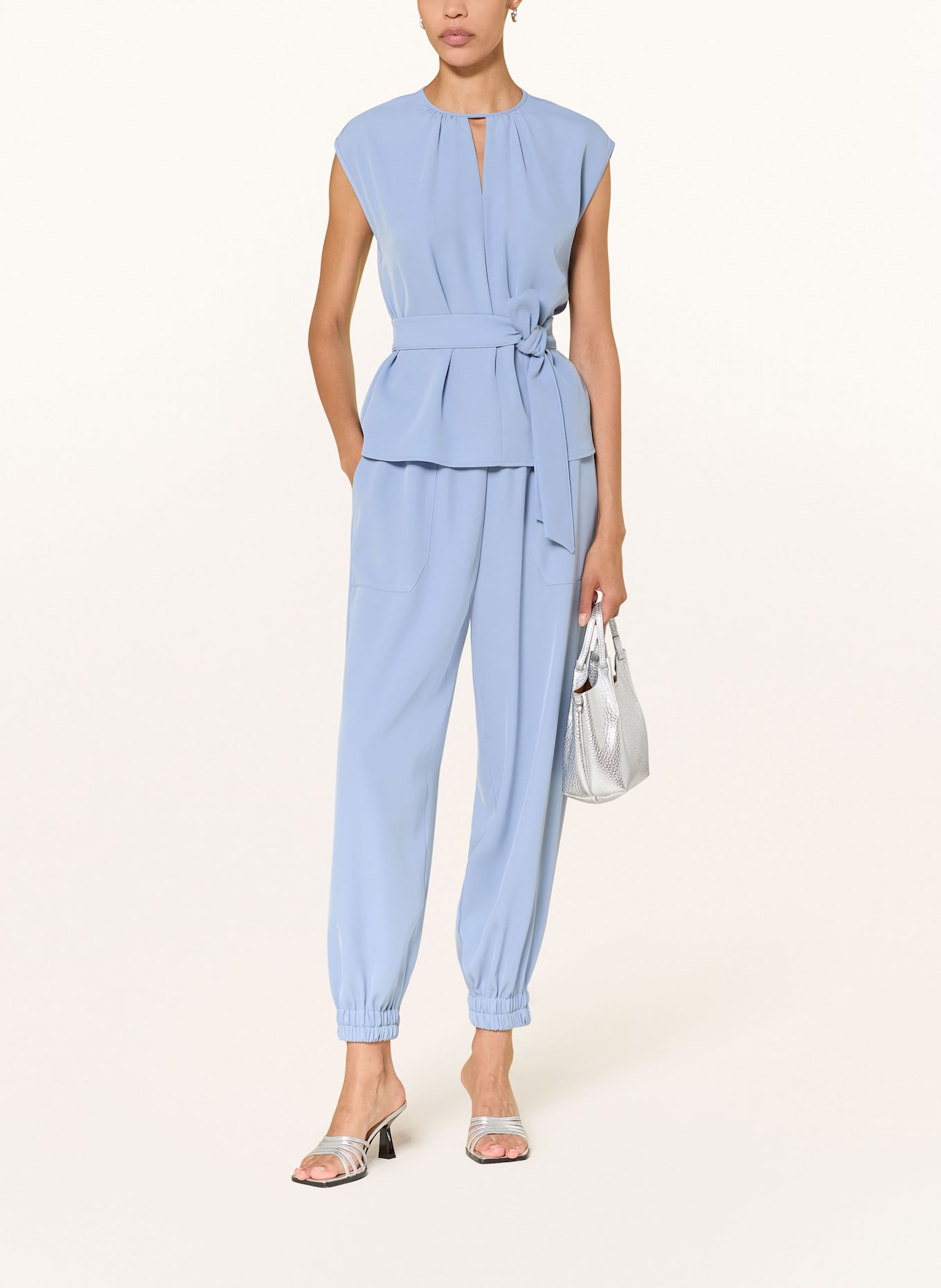 SEM PER LEI Sweatpants: HELLBLAU