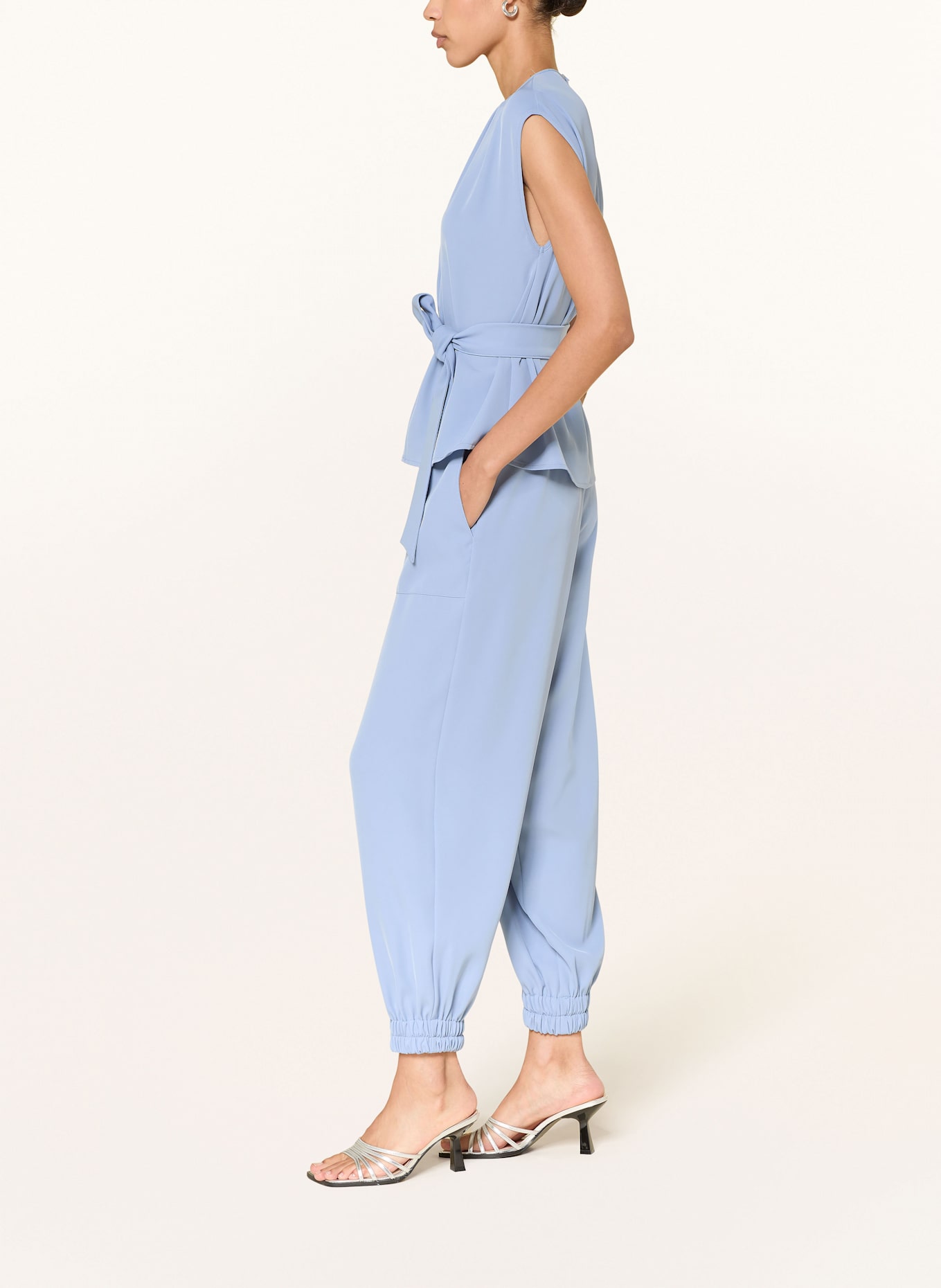 SEM PER LEI Sweatpants: HELLBLAU