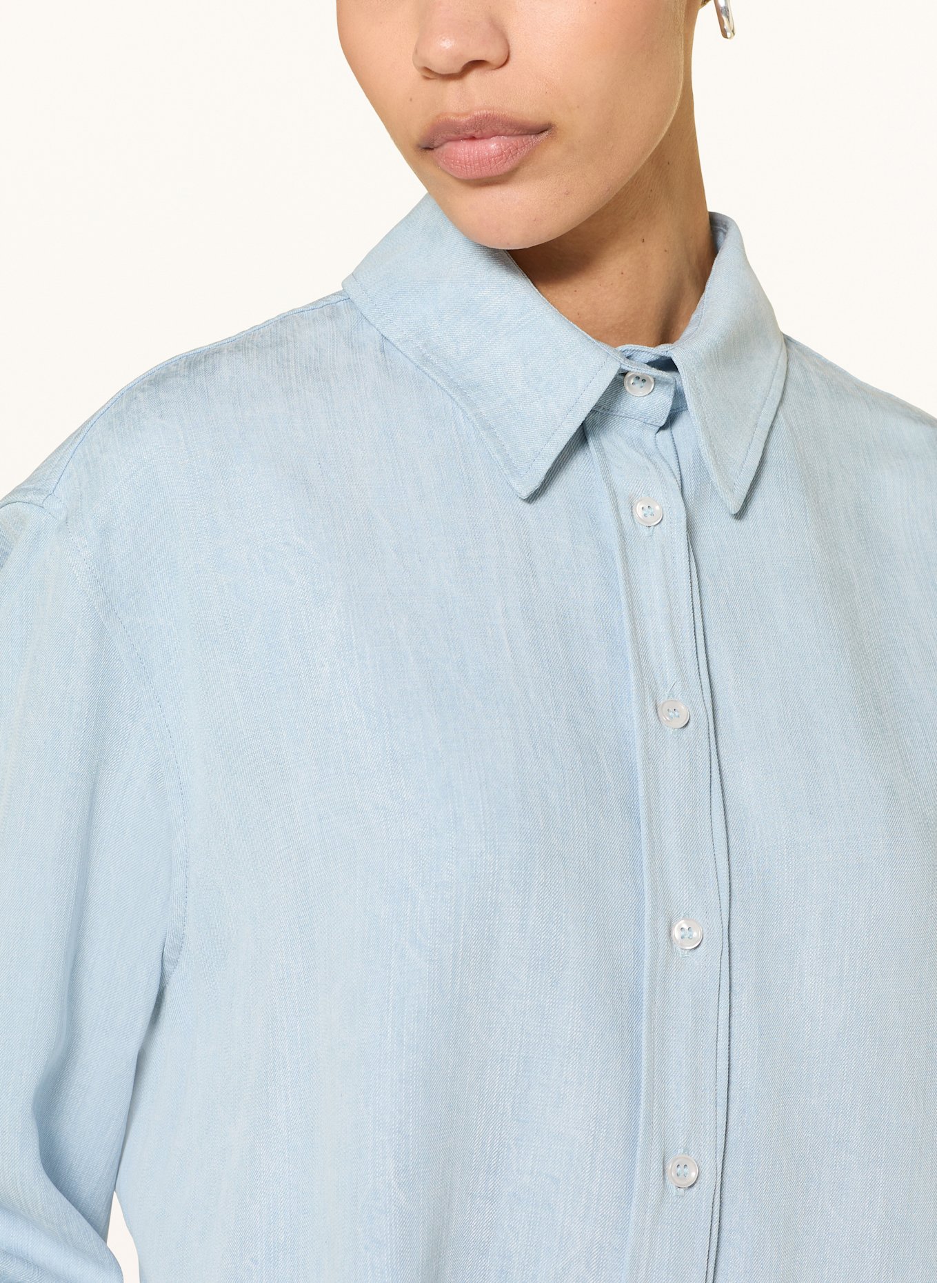 SEM PER LEI Jeansbluse: HELLBLAU