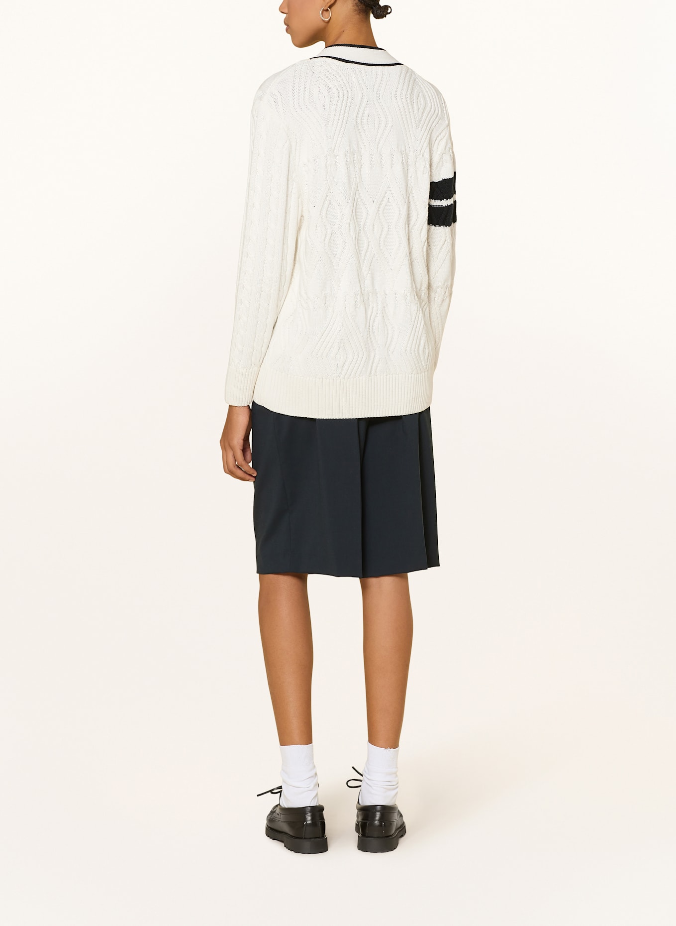 GANT Oversized pletený kardigan: REŽNÁ / ČERNÁ