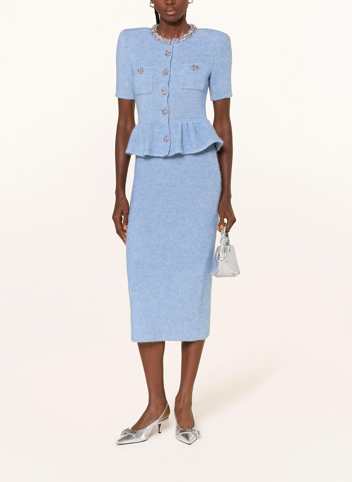 self-portrait Strickkleid mit Schmucksteinen und Glitzergarn: HELLBLAU