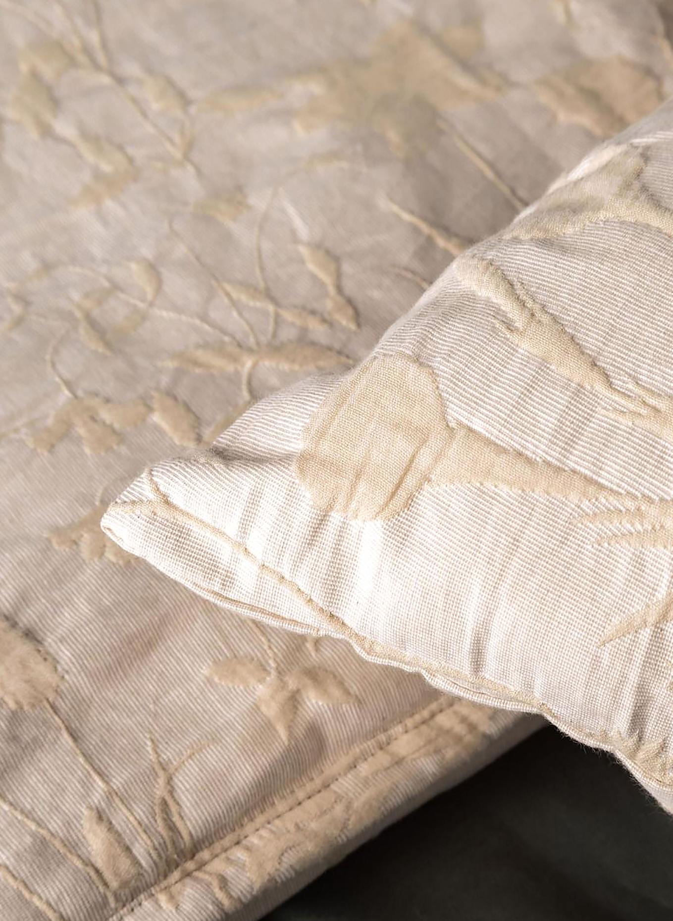 ESSENZA Narzuta na łóżko MARIBEL: KREMOWY / ECRU