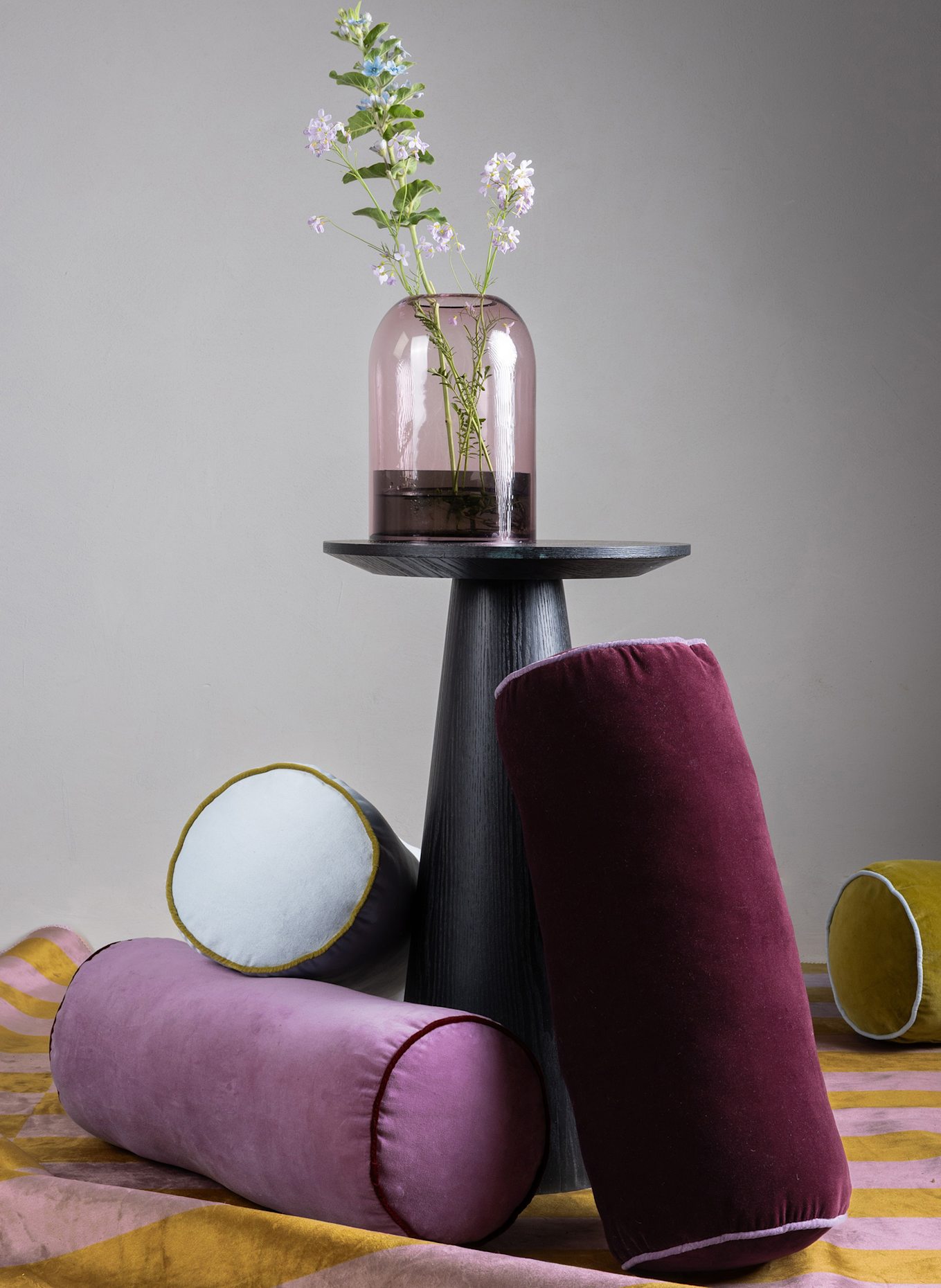 ESSENZA Dekoracyjna poduszka LUISE: JASNOFIOLETOWY