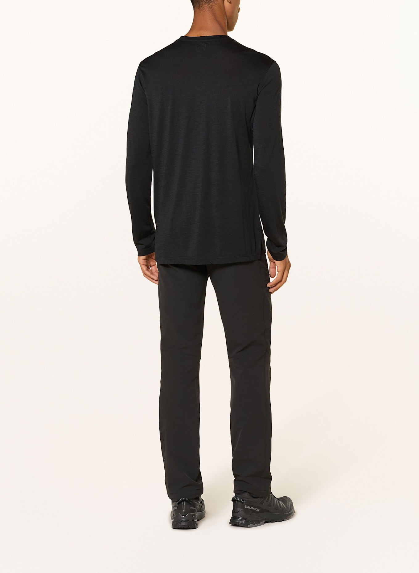 super.natural Longsleeve KRYSSEDE SKI mit Merinowolle: SCHWARZ