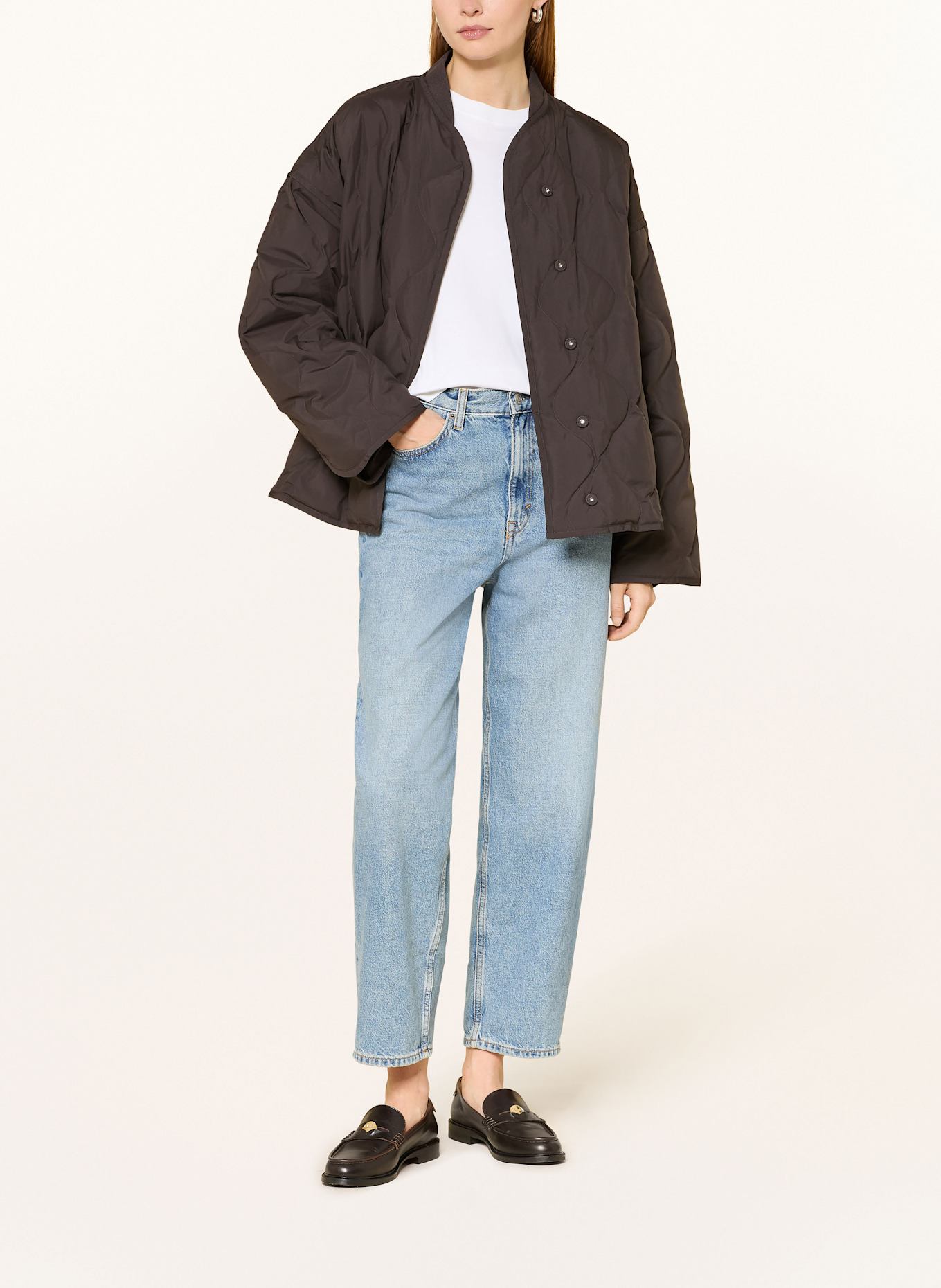 COS Oversized down jacket: DARK BROWN