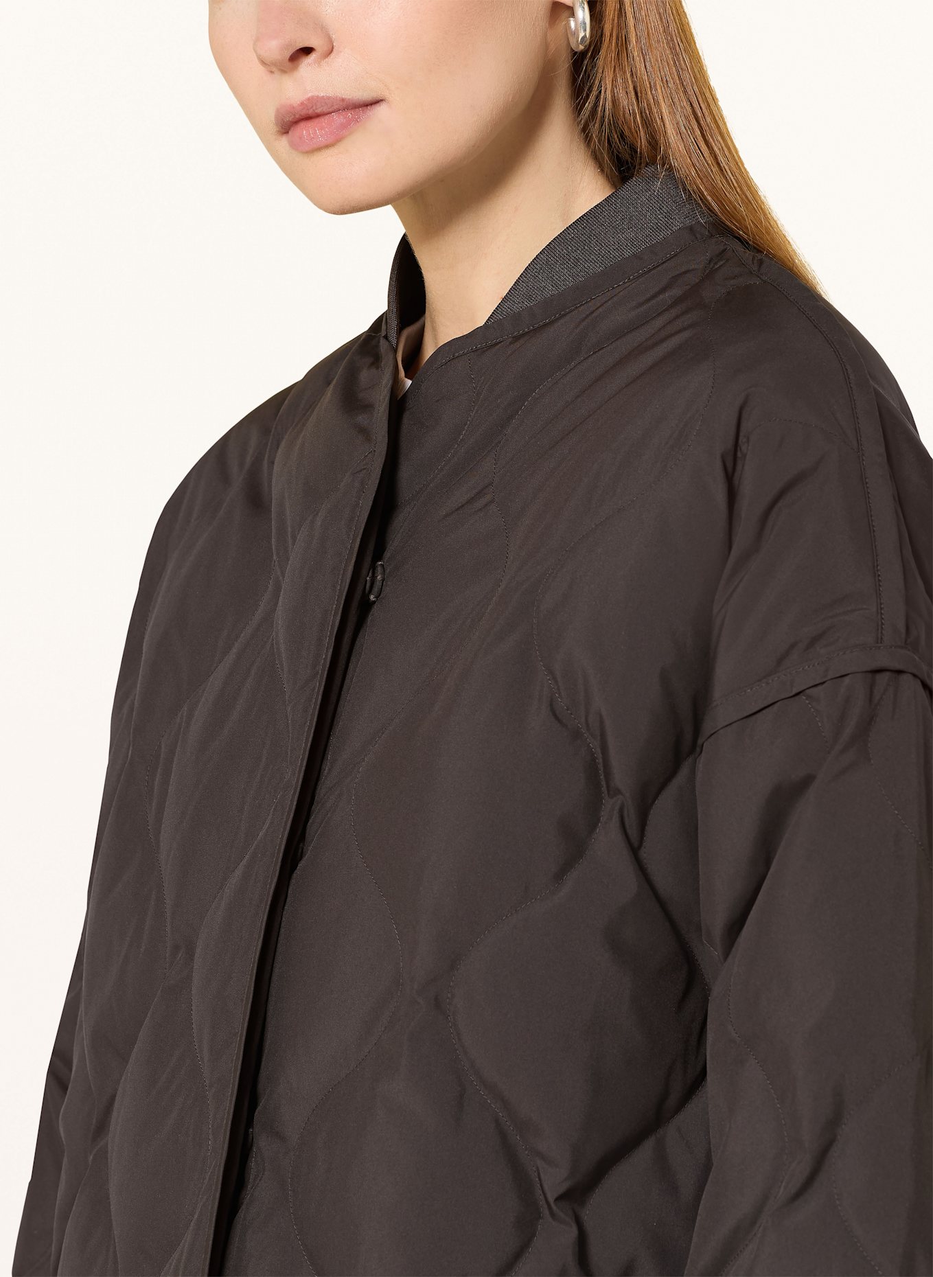 COS Oversized down jacket: DARK BROWN