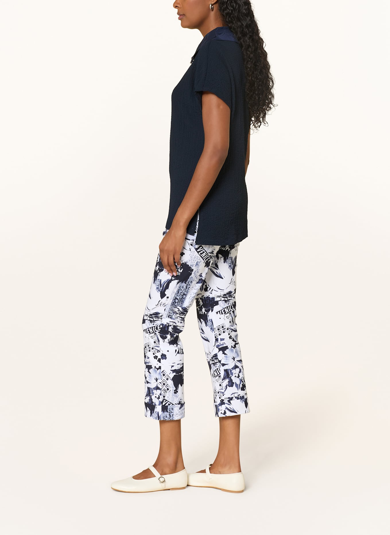 Joseph Ribkoff Spodnie 7/8: BIAŁY / GRANATOWY