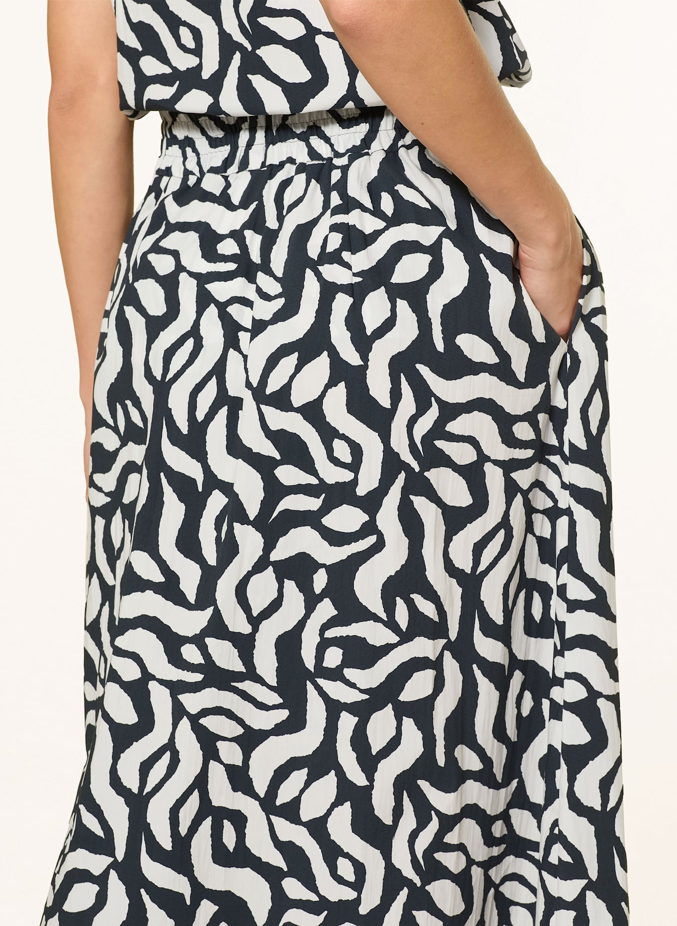 MARC AUREL Skirt: WHITE / BLACK