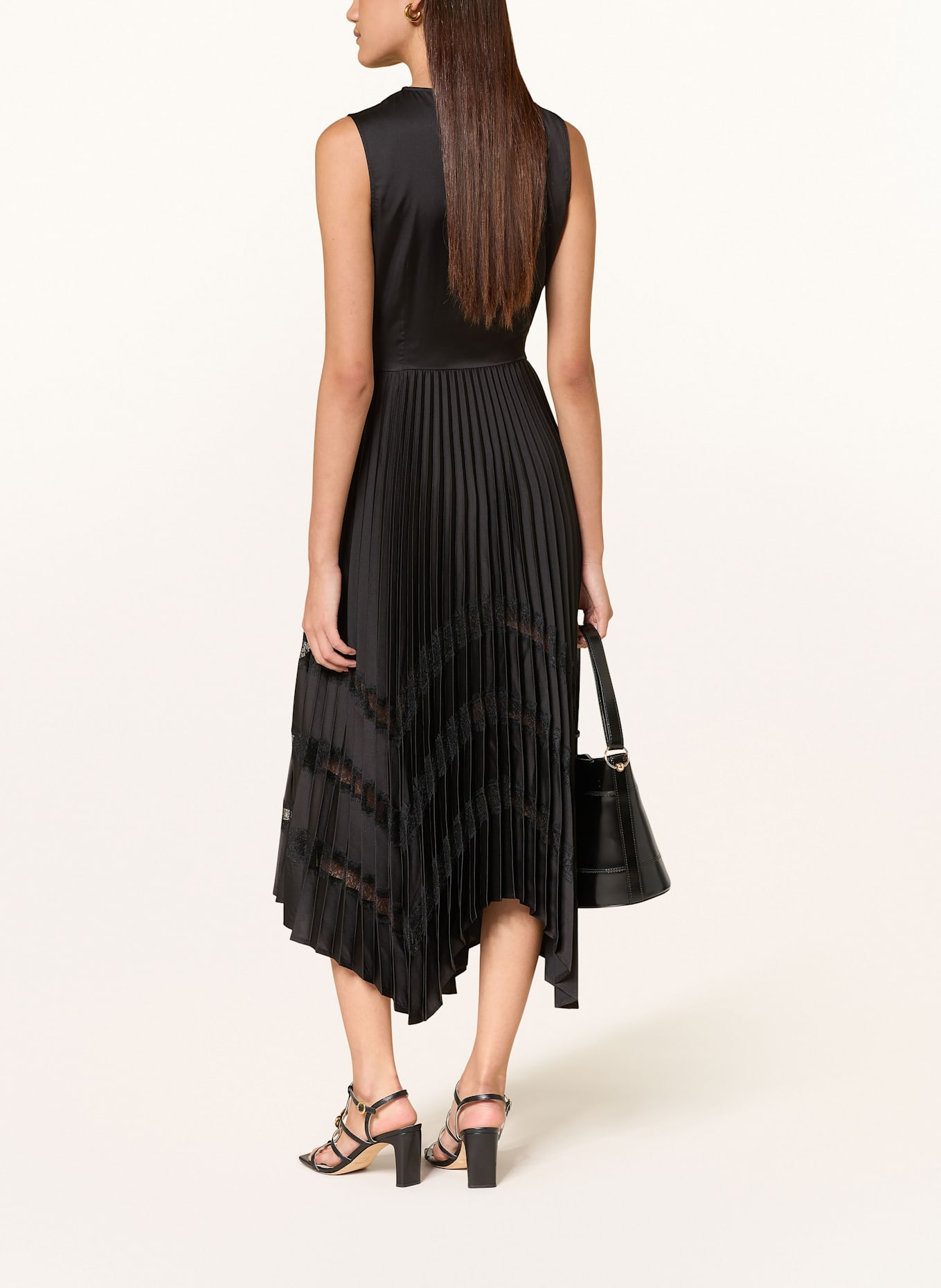 CLAUDIE PIERLOT Kleid mit Spitze und Plissees: SCHWARZ