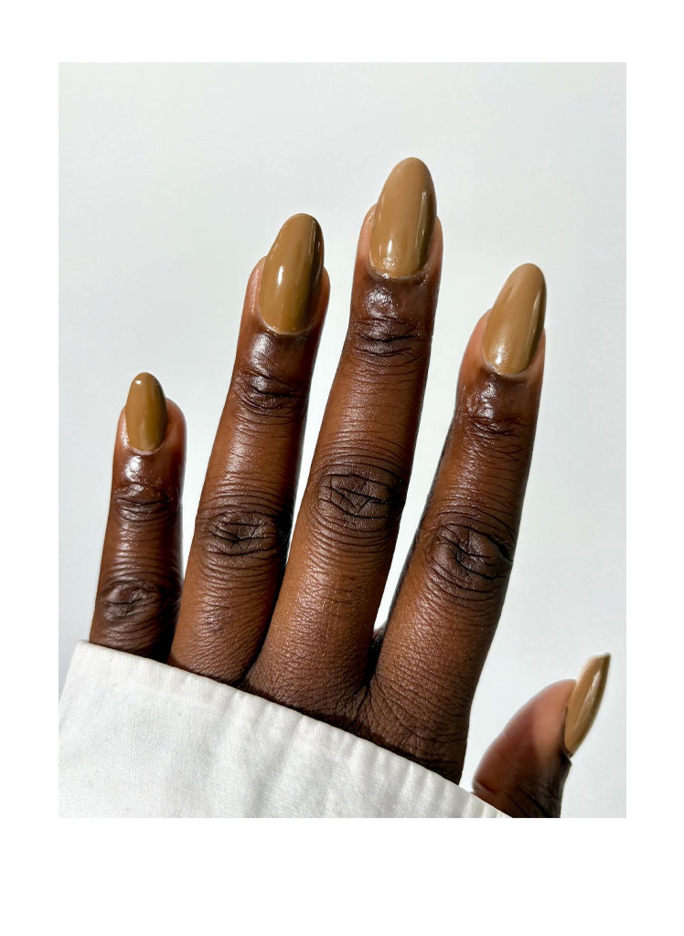 gitti PLANT-BASED VEGAN NAIL COLOUR: NO. 040 - MUSTARD LEAF